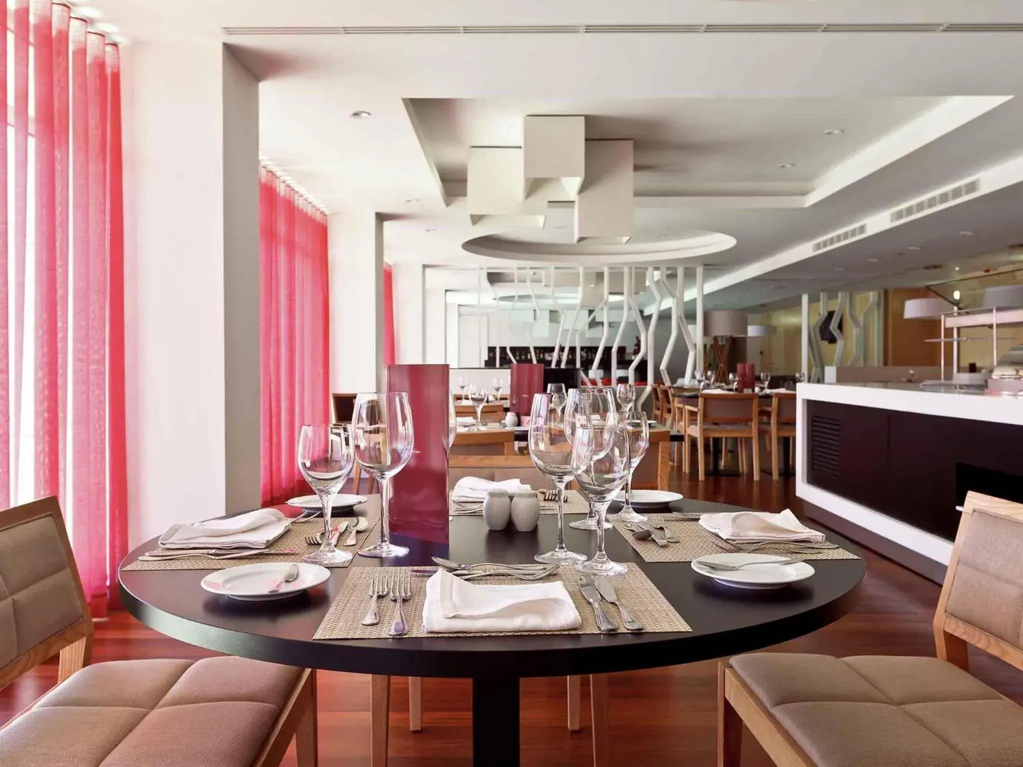 Restaurant/places to eat in Hotel Mercure Braga Centro Restaurant/places to eat in Hotel Mercure Braga Centro