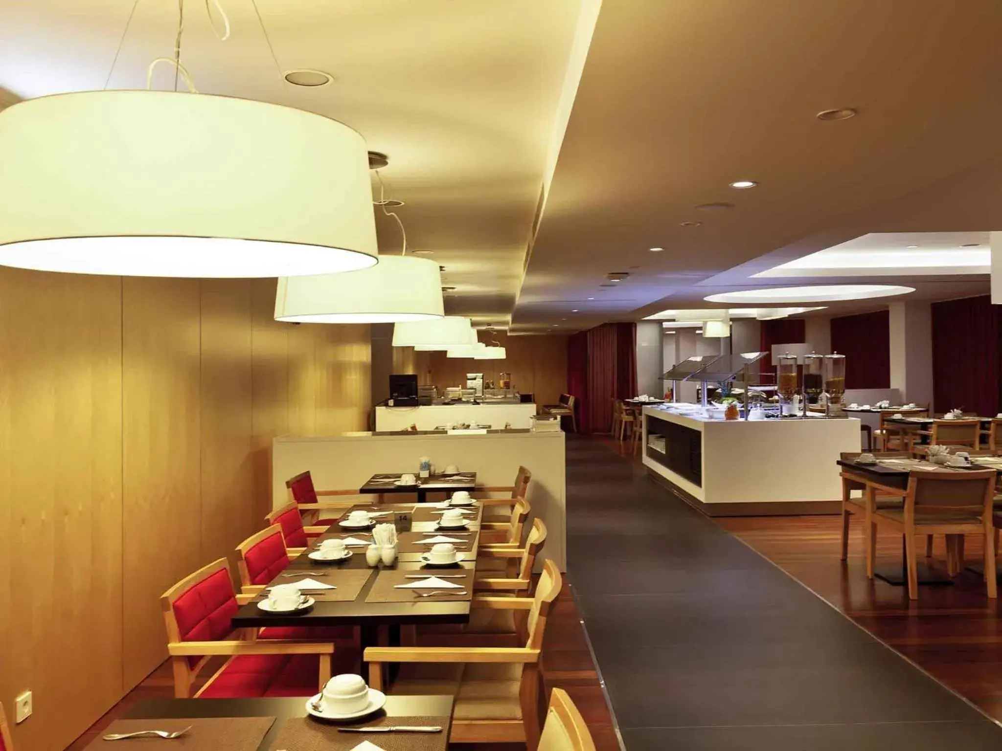 Restaurant/places to eat in Hotel Mercure Braga Centro Restaurant/places to eat in Hotel Mercure Braga Centro