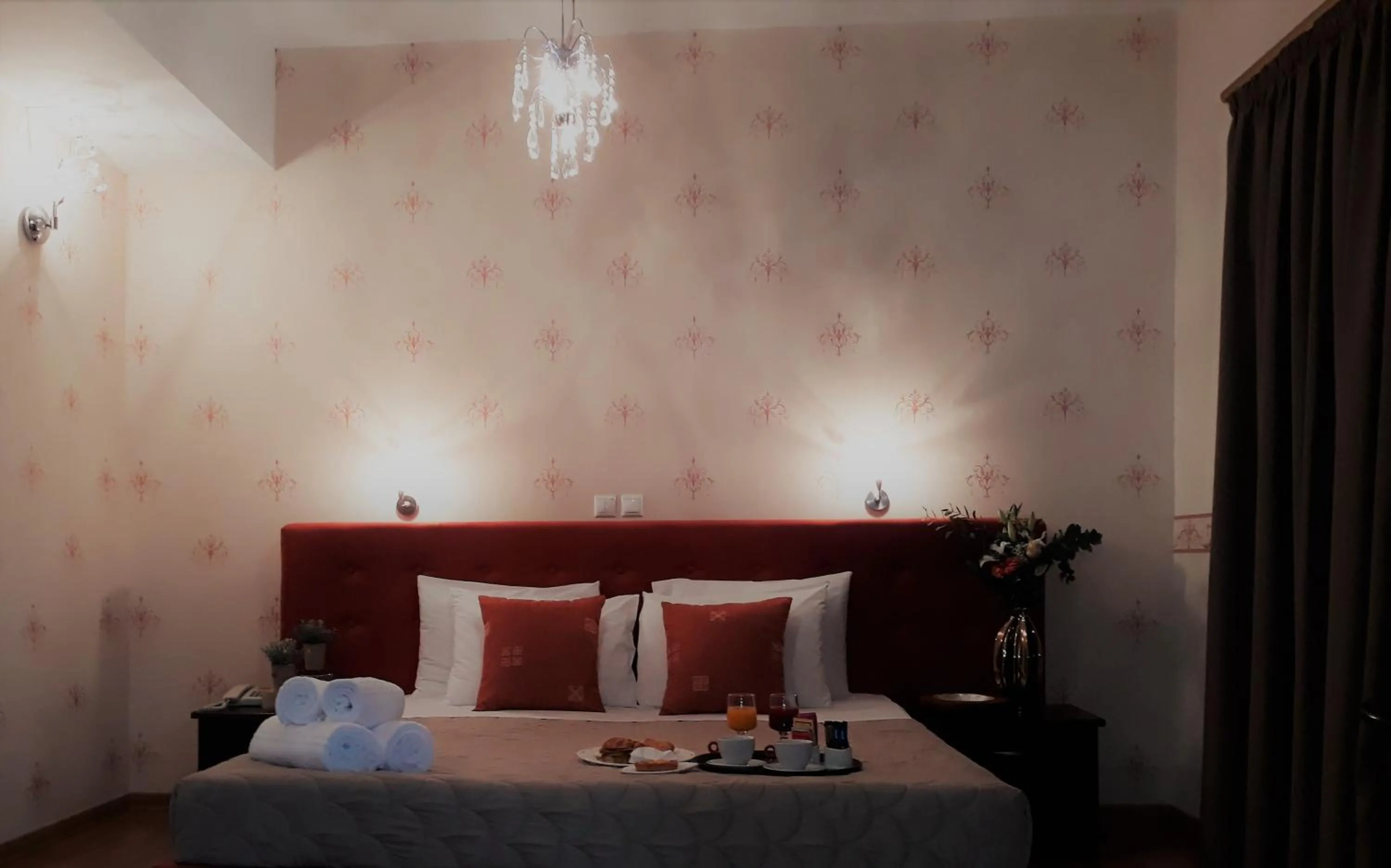 Bed in Grand Olympic Hotel Loutraki