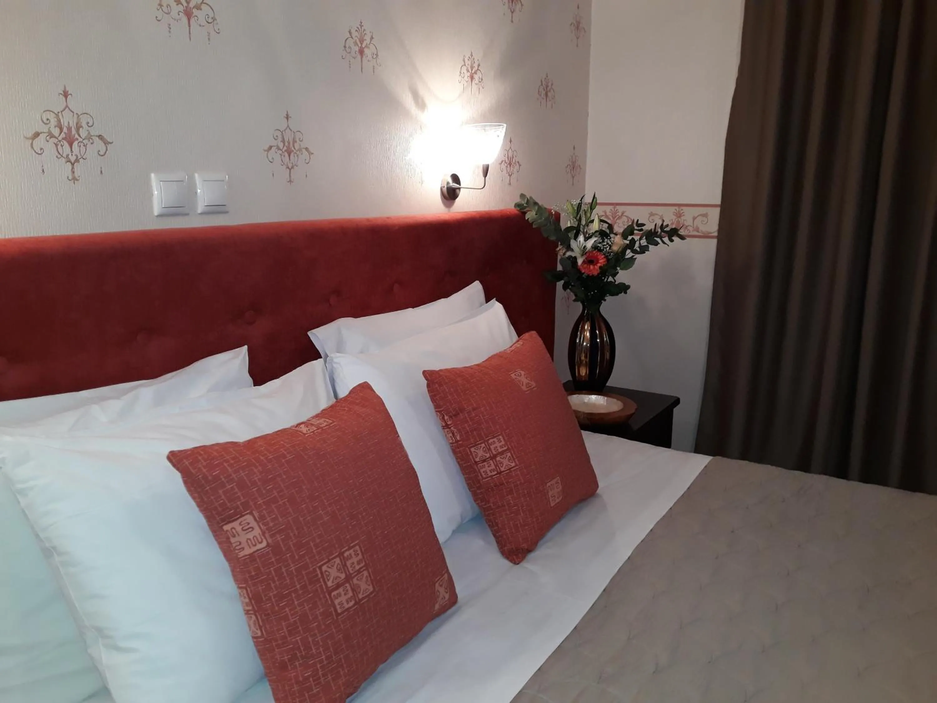 Bed in Grand Olympic Hotel Loutraki