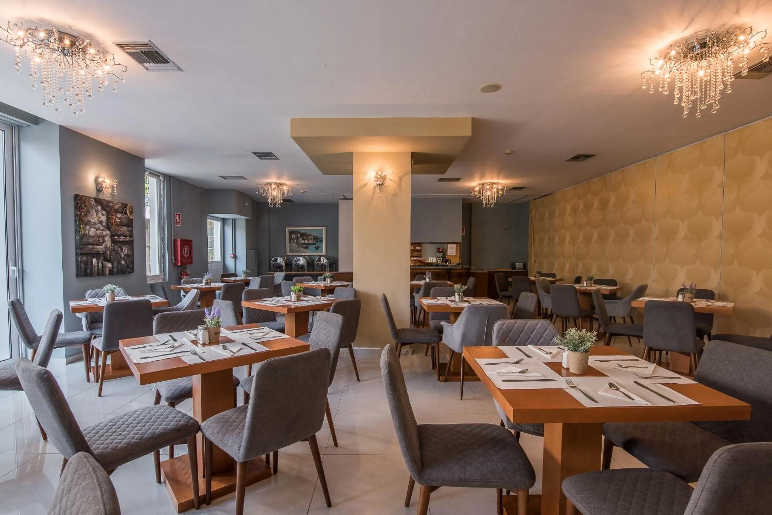 Restaurant/places to eat in Grand Olympic Hotel Loutraki