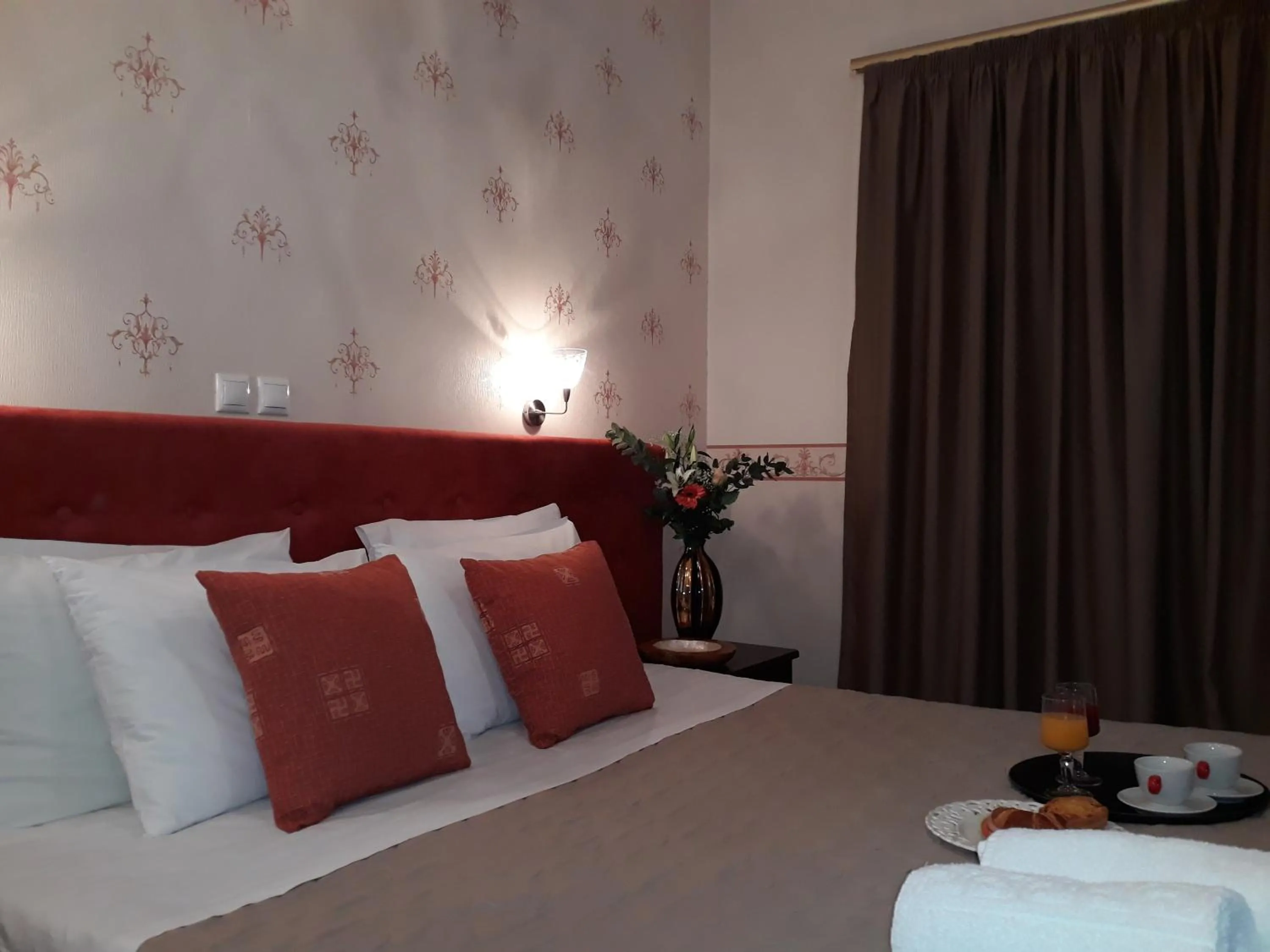 Bed in Grand Olympic Hotel Loutraki