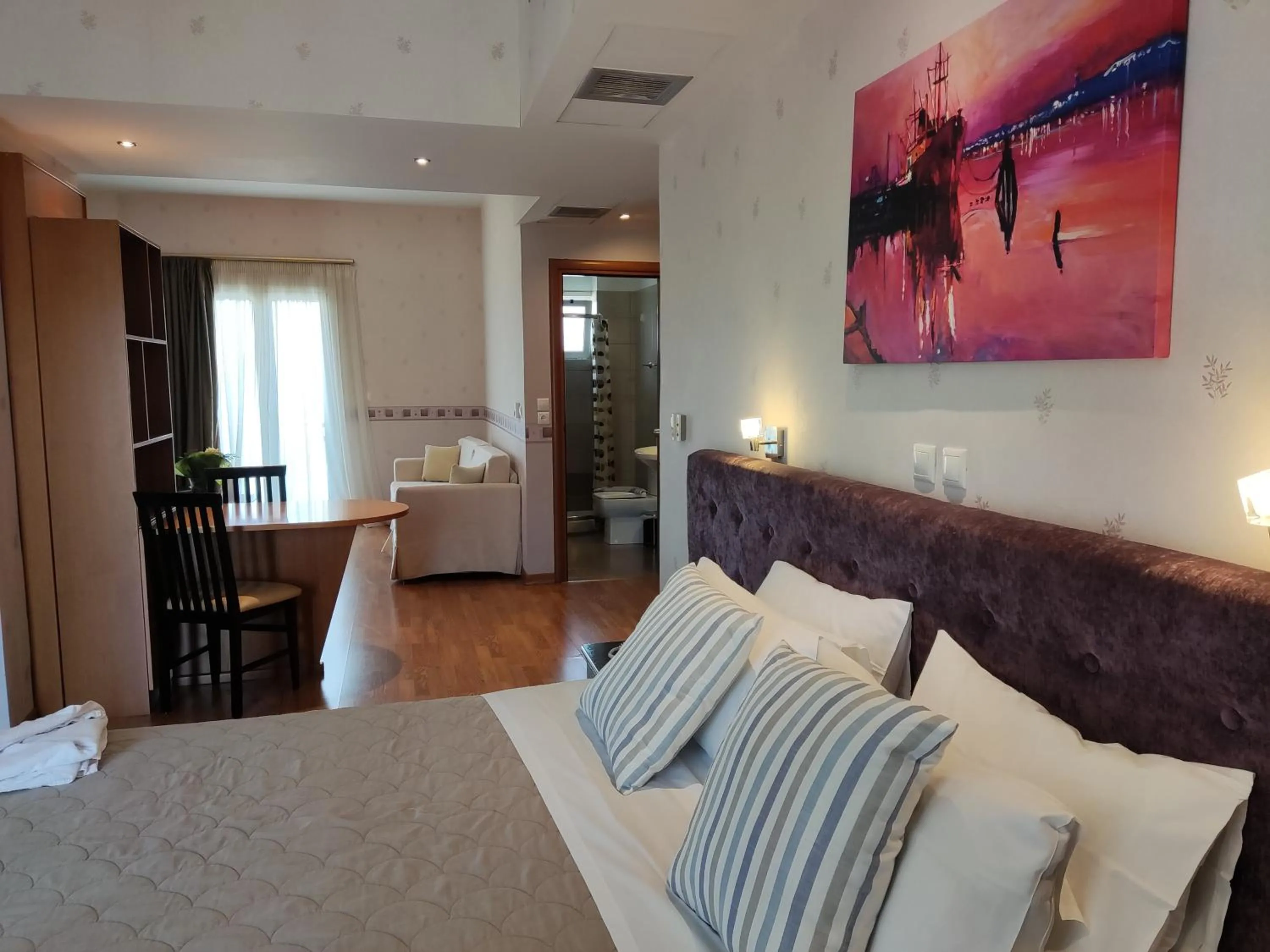 Bed in Grand Olympic Hotel Loutraki