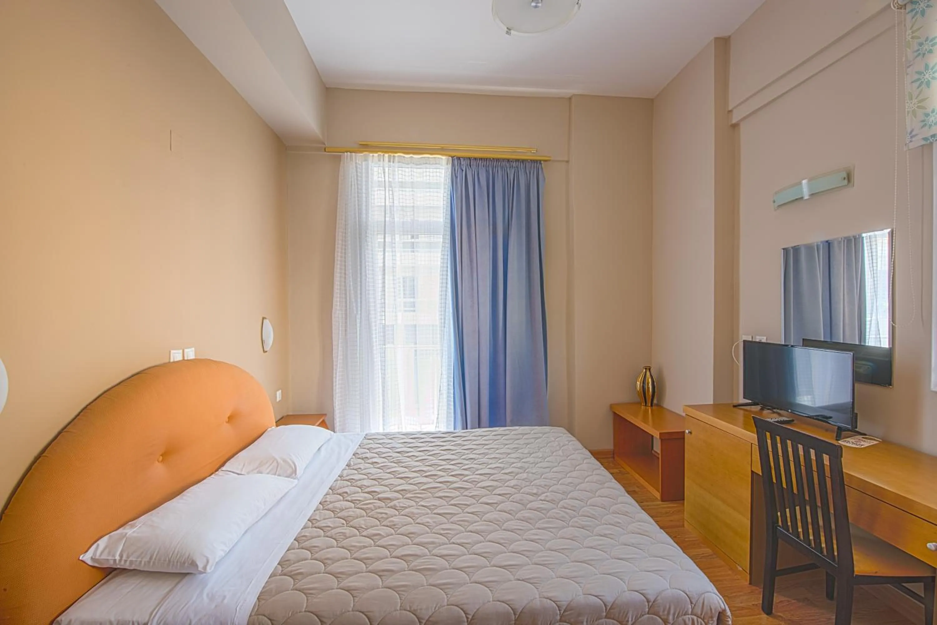 Bed in Grand Olympic Hotel Loutraki