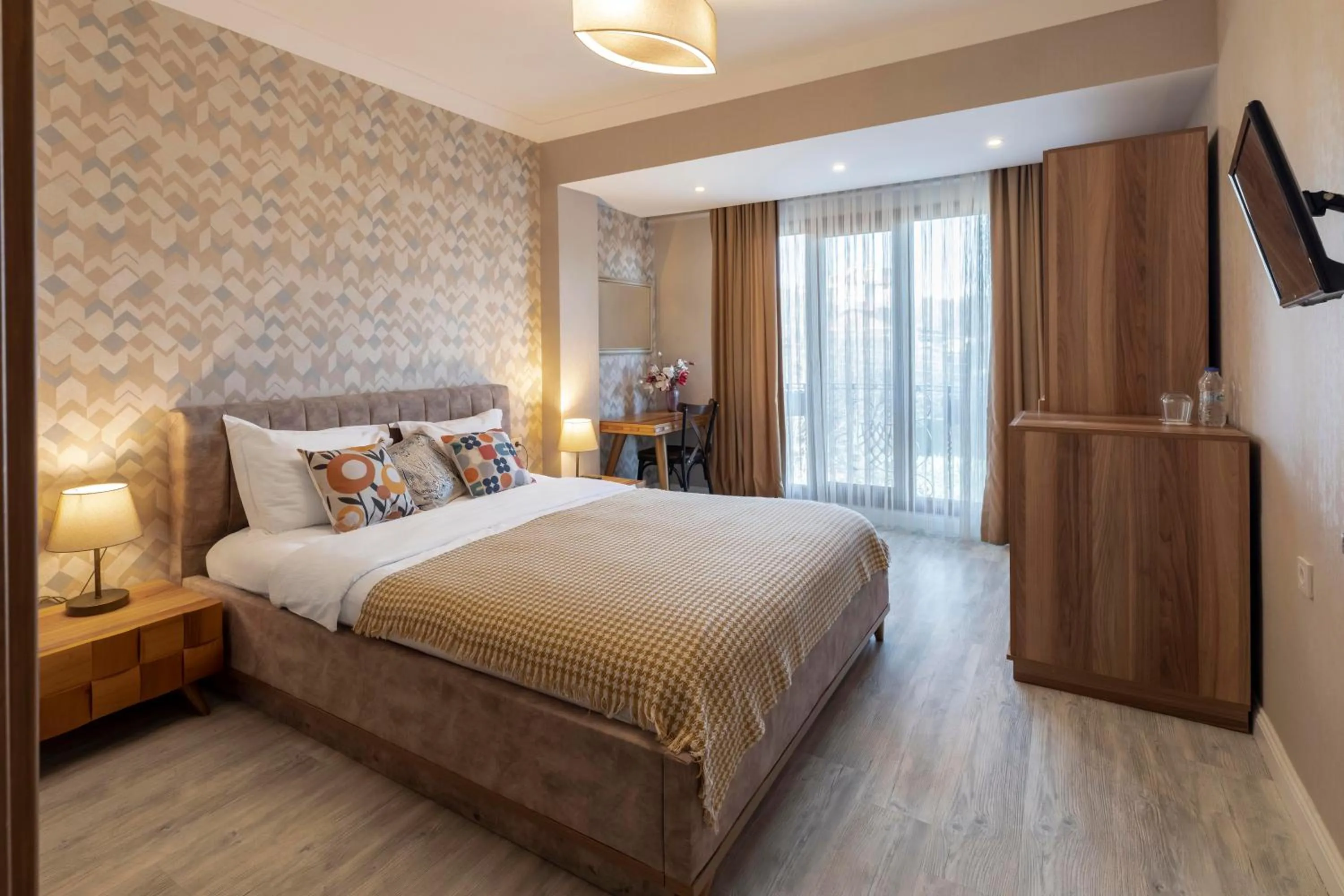 Photo of the whole room, Bed in Lagun Palas