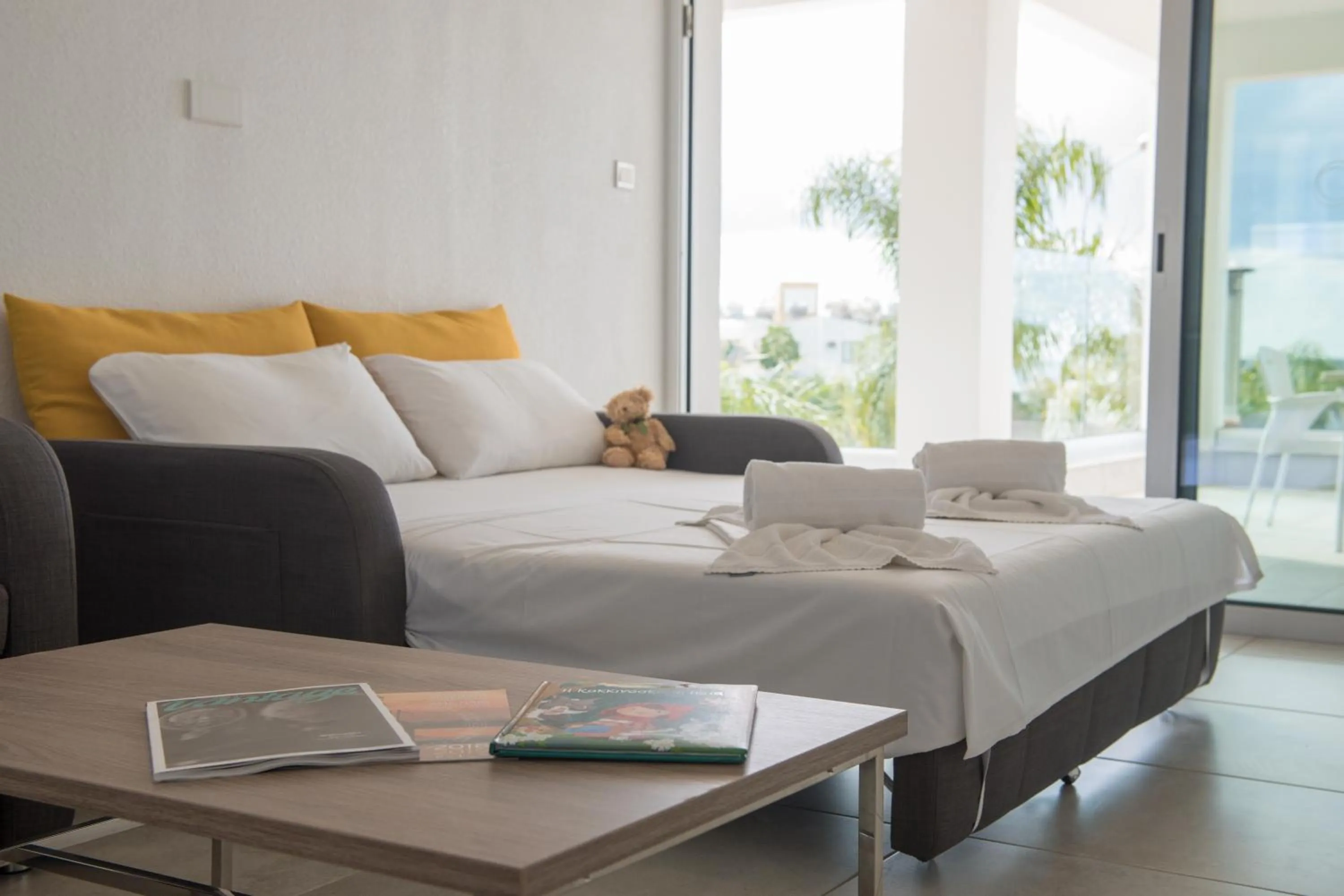 Bed in La Casa Di Napa Apartments