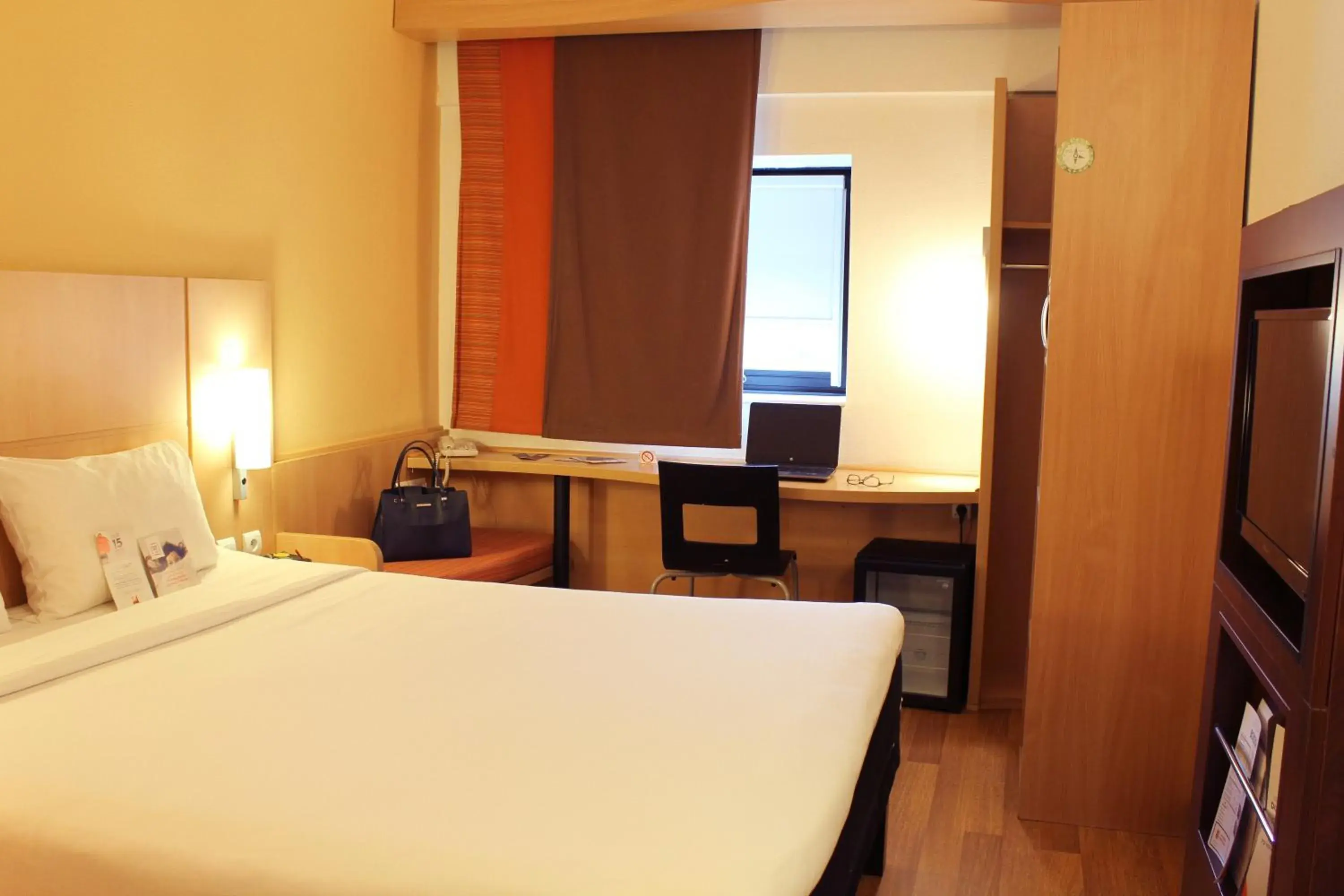 City view, Bed in Ibis Constantine City view, Bed in Ibis Constantine