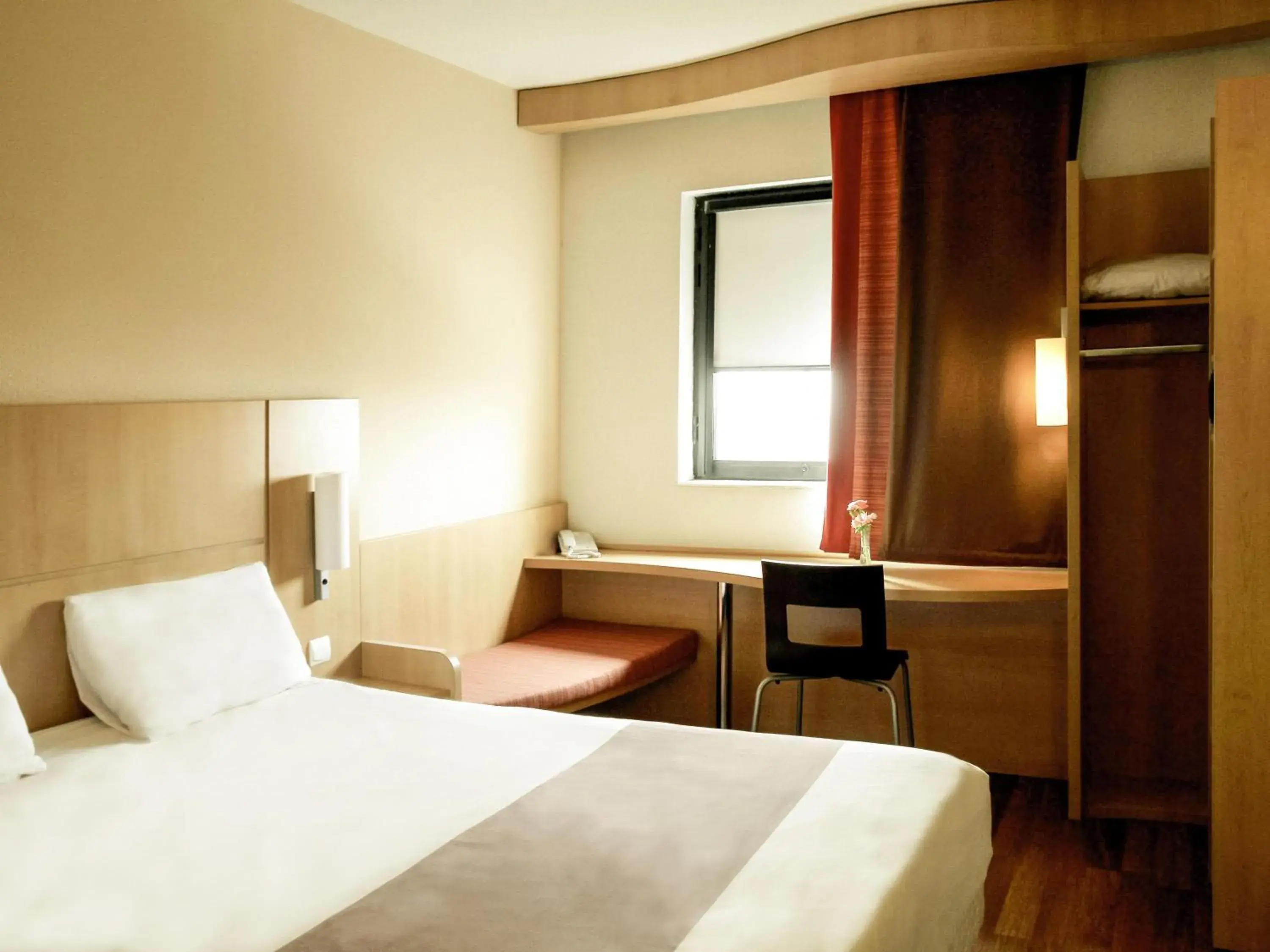 Bedroom, Bed in Ibis Constantine Bedroom, Bed in Ibis Constantine