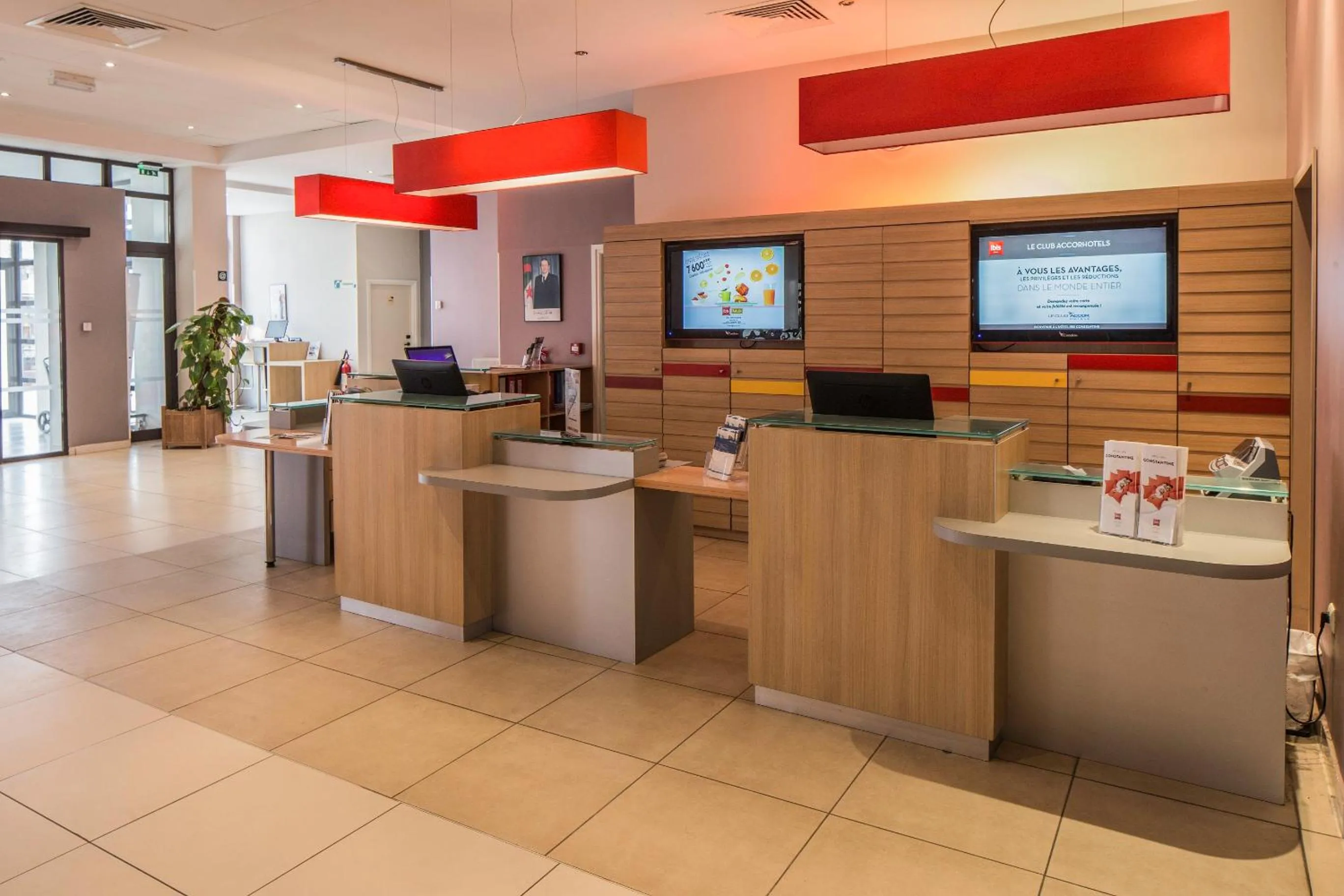 Lobby or reception in Ibis Constantine