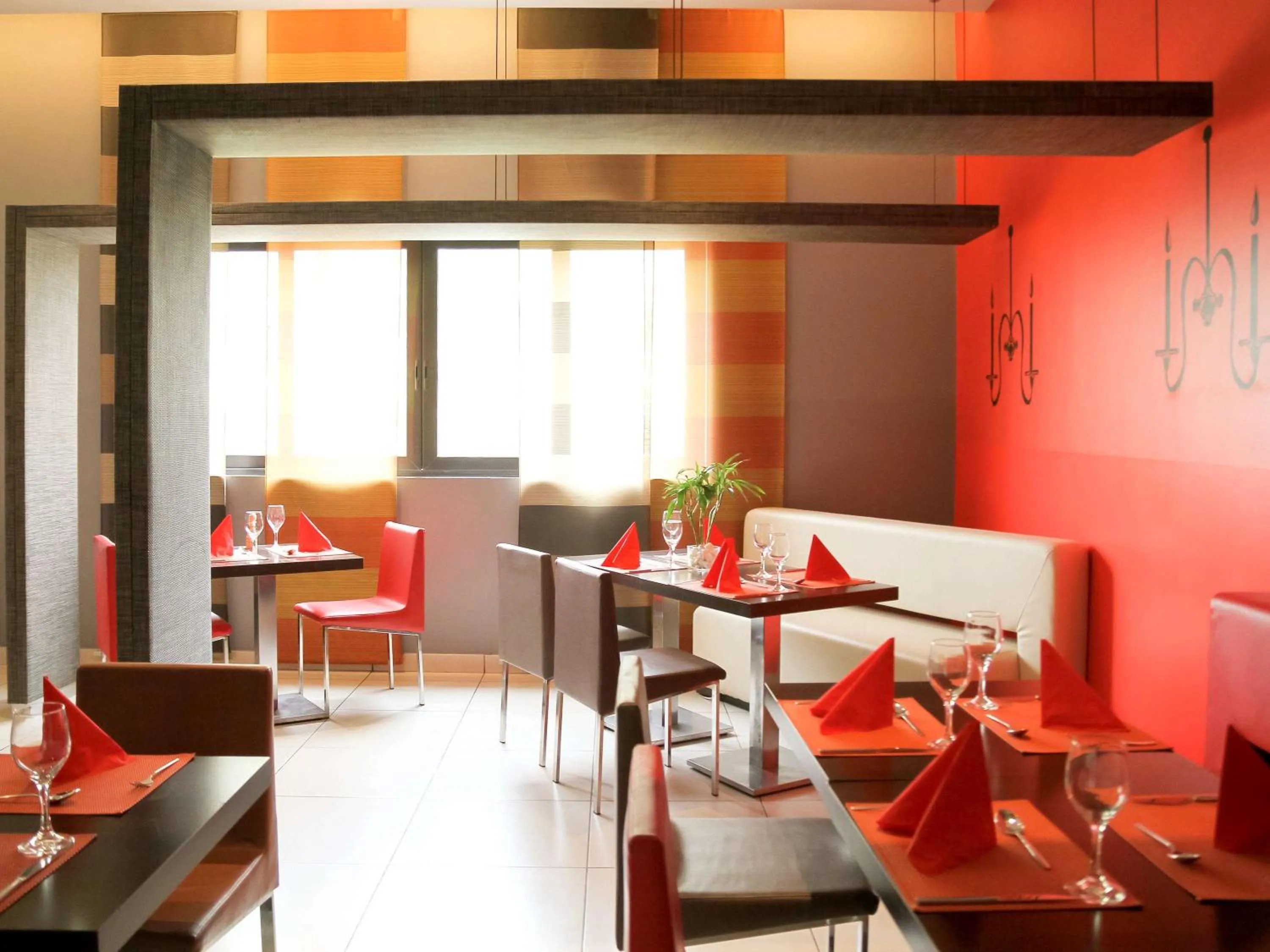 Restaurant/places to eat in Ibis Constantine