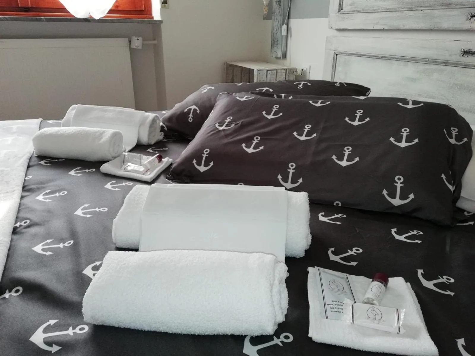 Bed in Good Morning Shopping