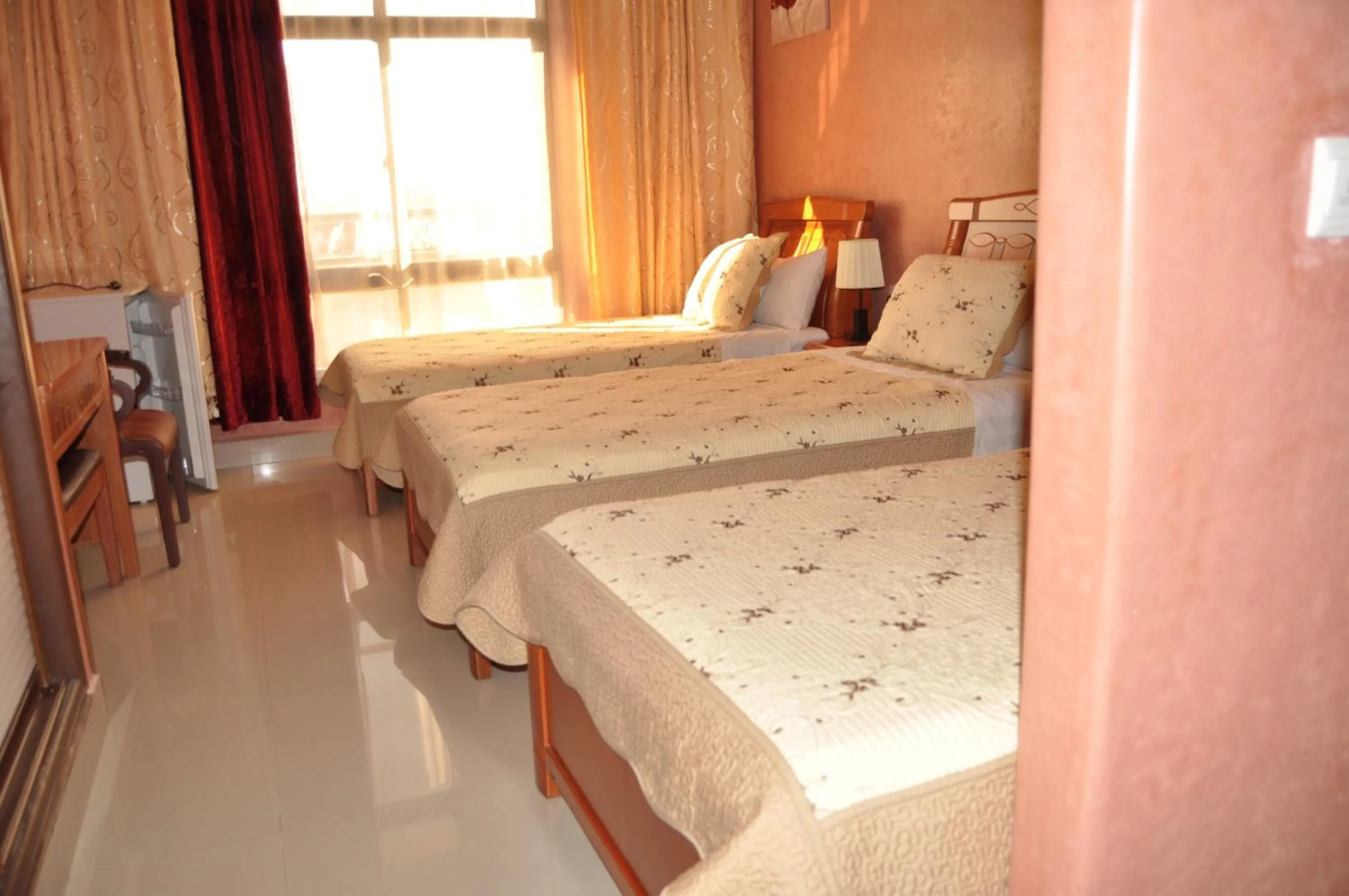 Day, Bed in Hôtel Atenas