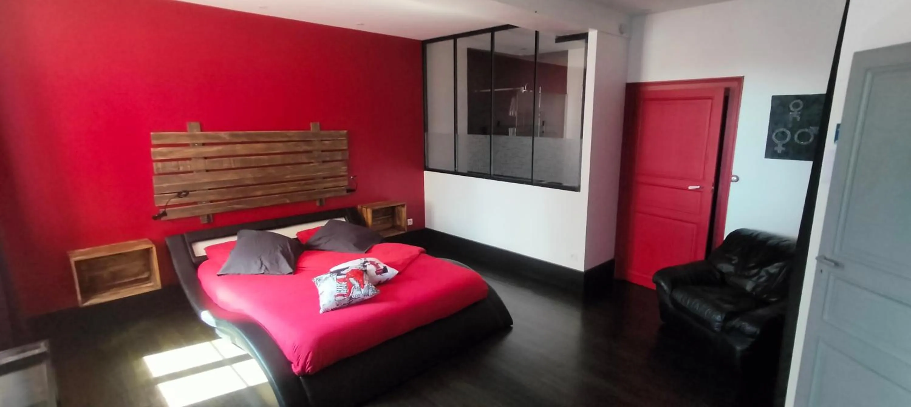 Bed in Calme et Volupté