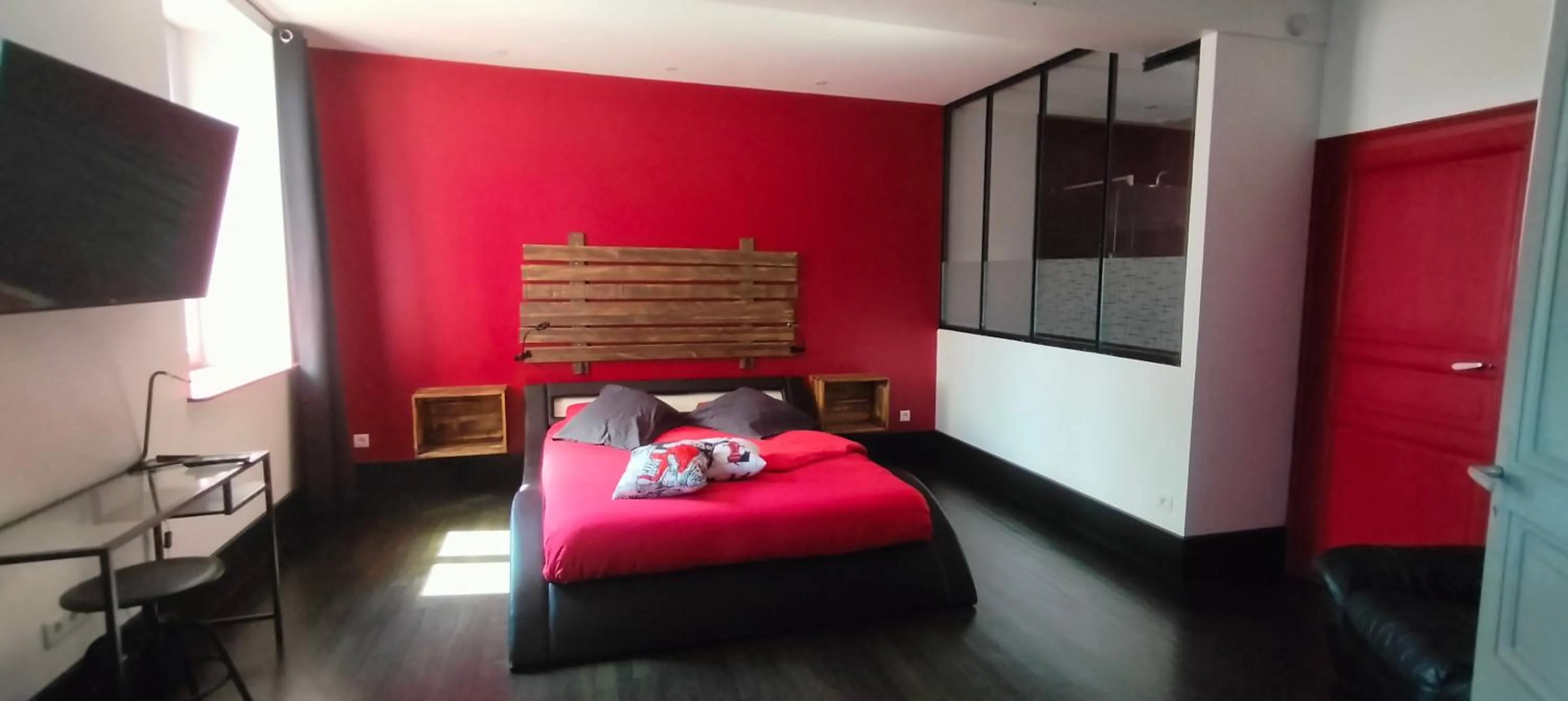 Bed in Calme et Volupté