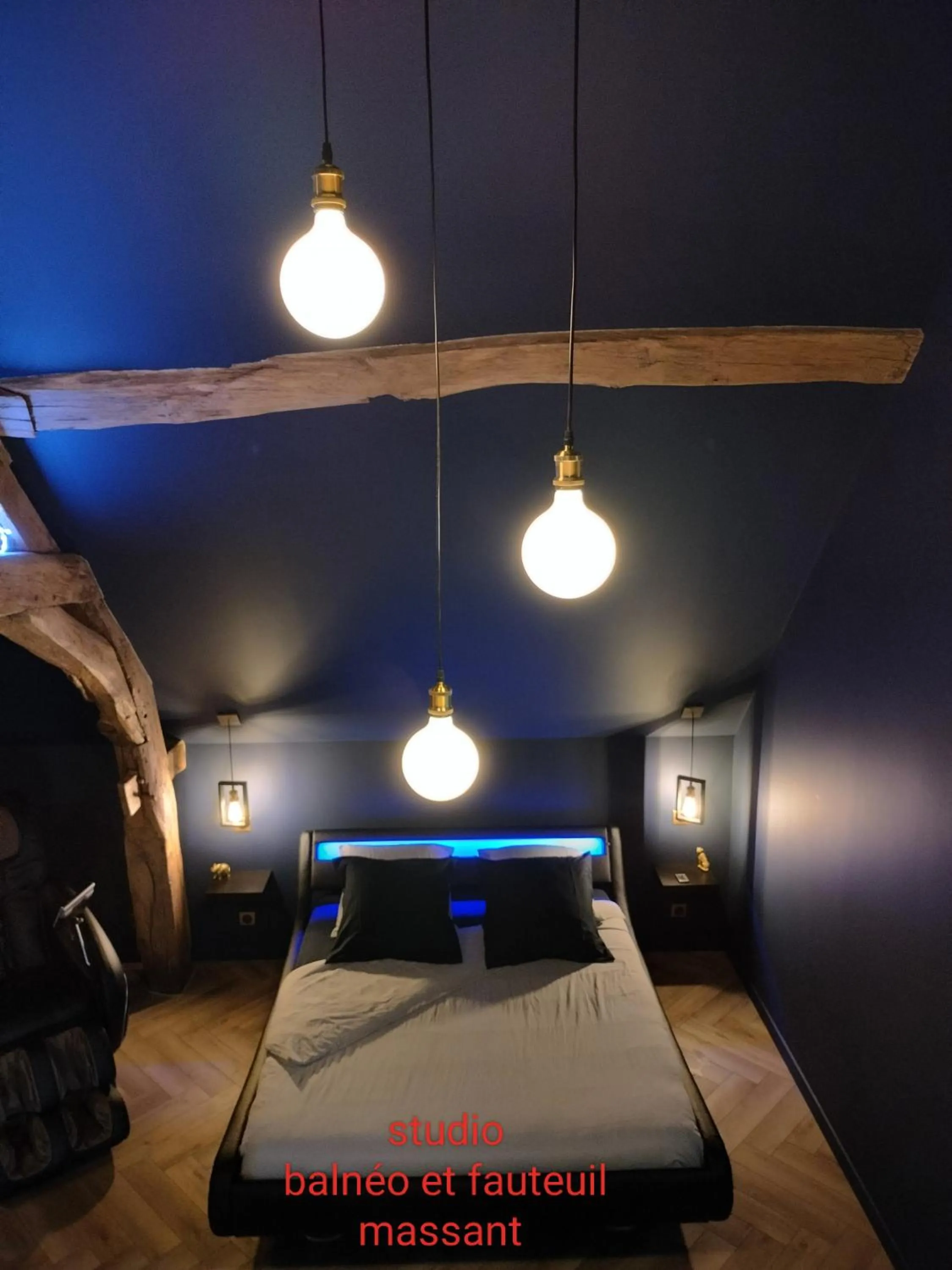 Bed in Calme et Volupté