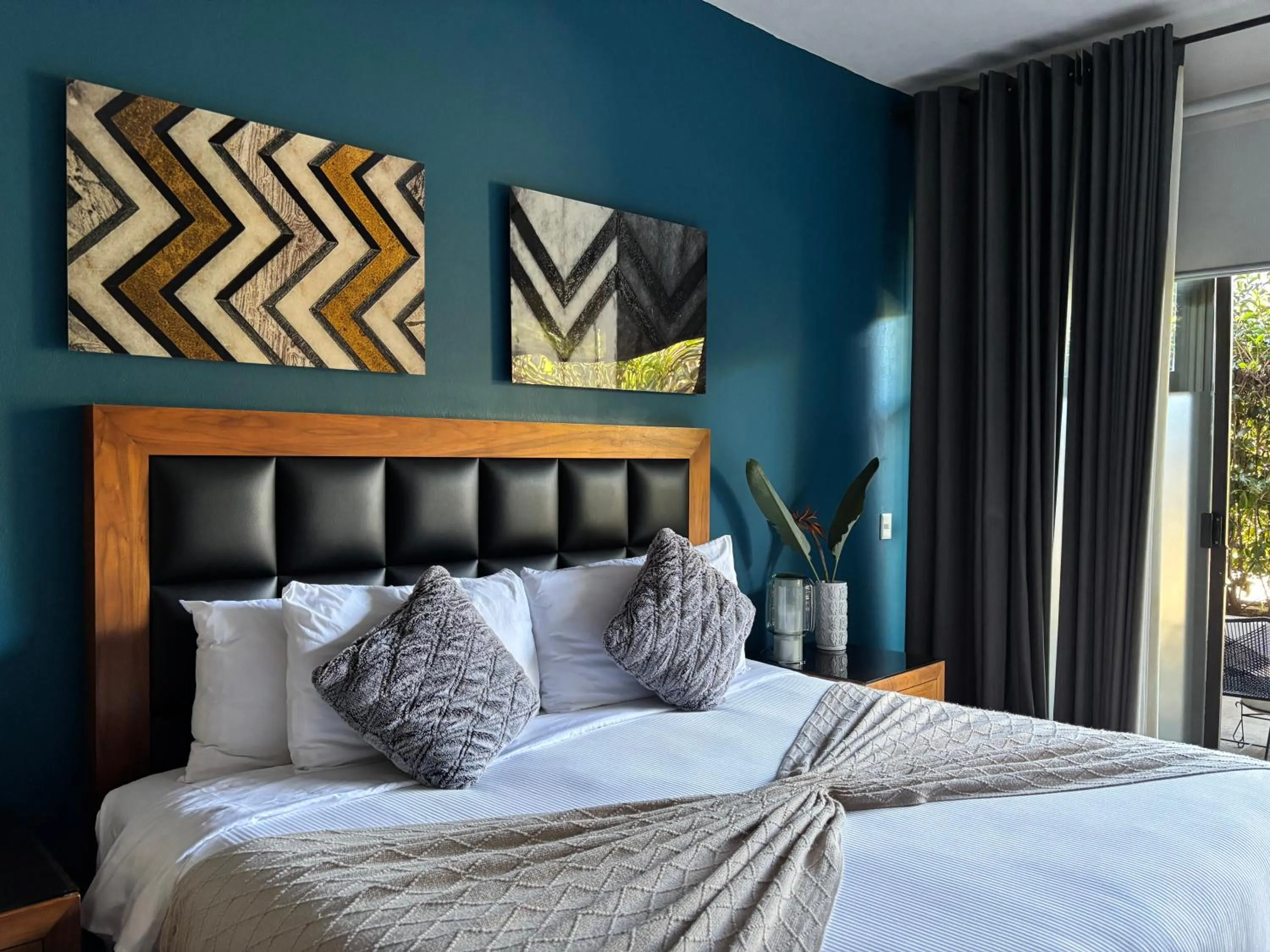 Photo of the whole room, Bed in Hotel Boutique Unico Avandaro