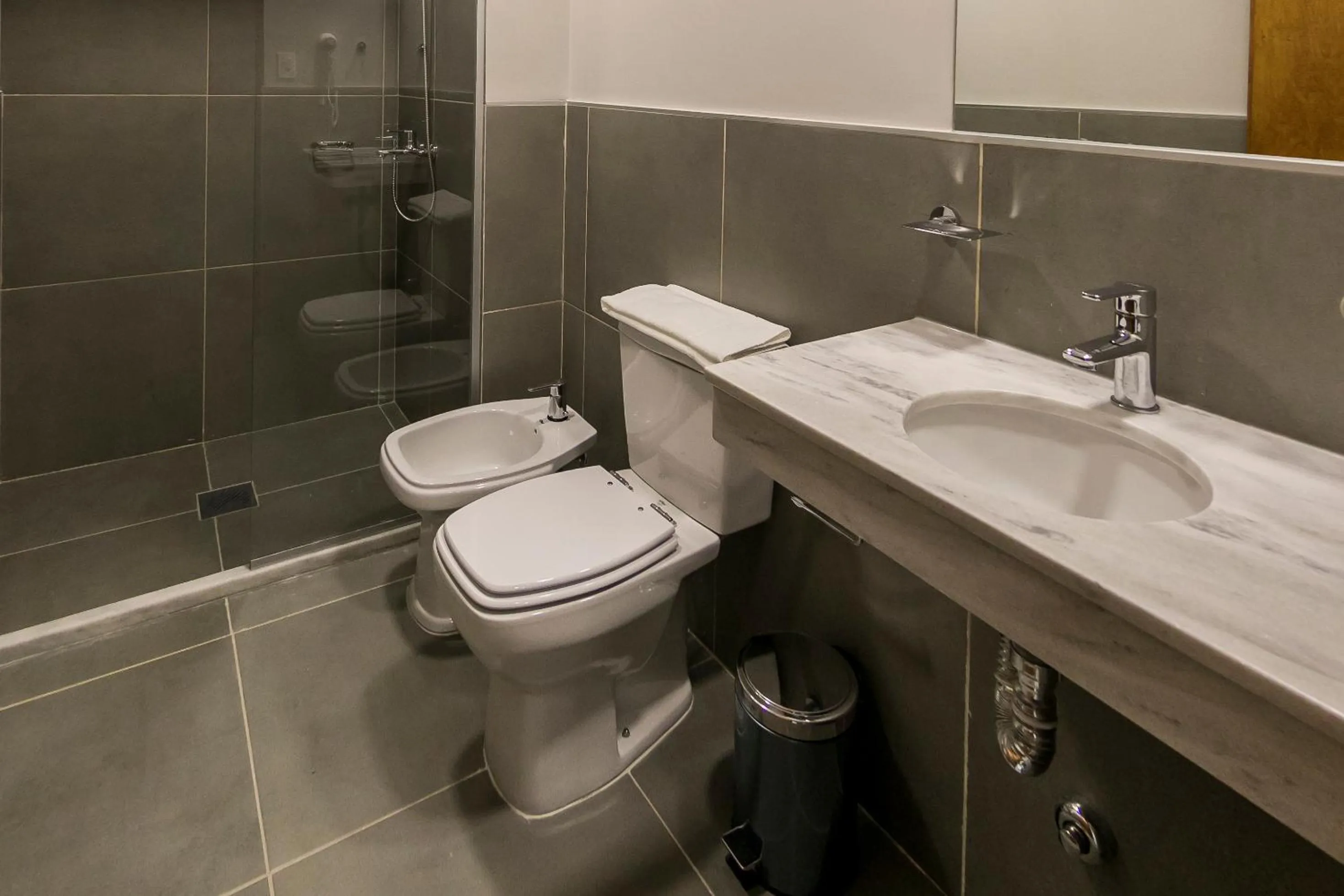 Shower in Asuncion Rent Suites Centro