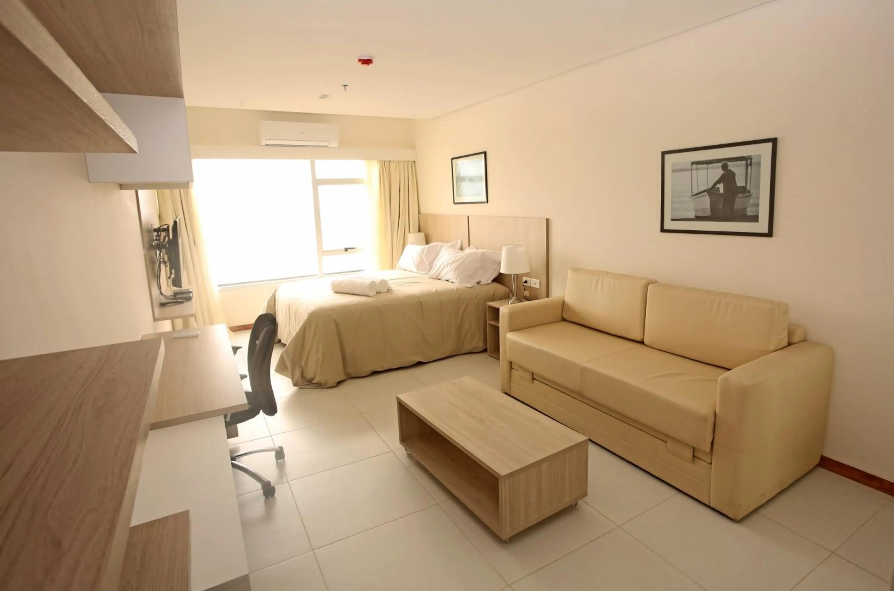 Living room in Asuncion Rent Suites Centro