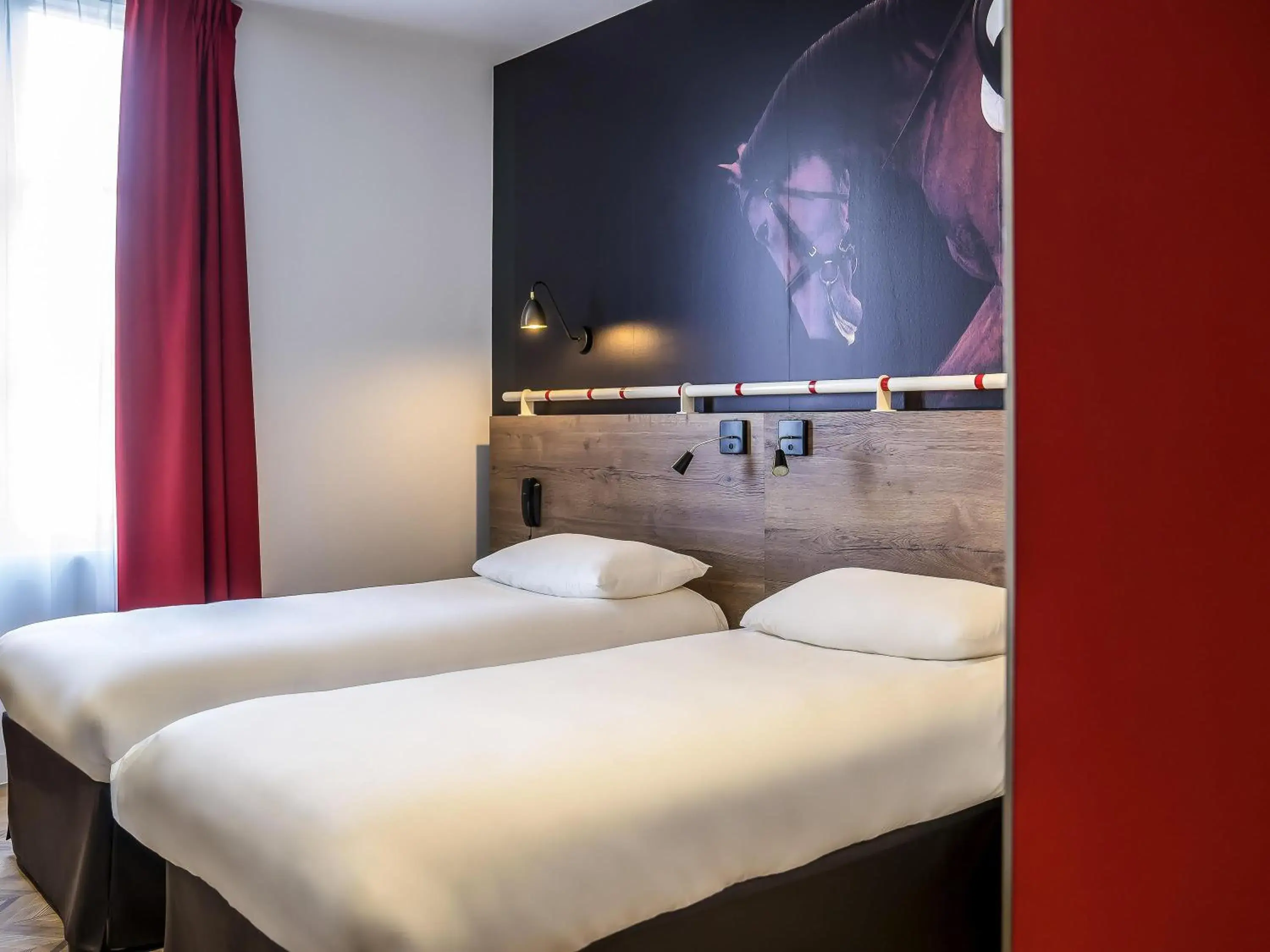 Bedroom, Bed in ibis Styles Saumur Gare Centre Bedroom, Bed in ibis Styles Saumur Gare Centre