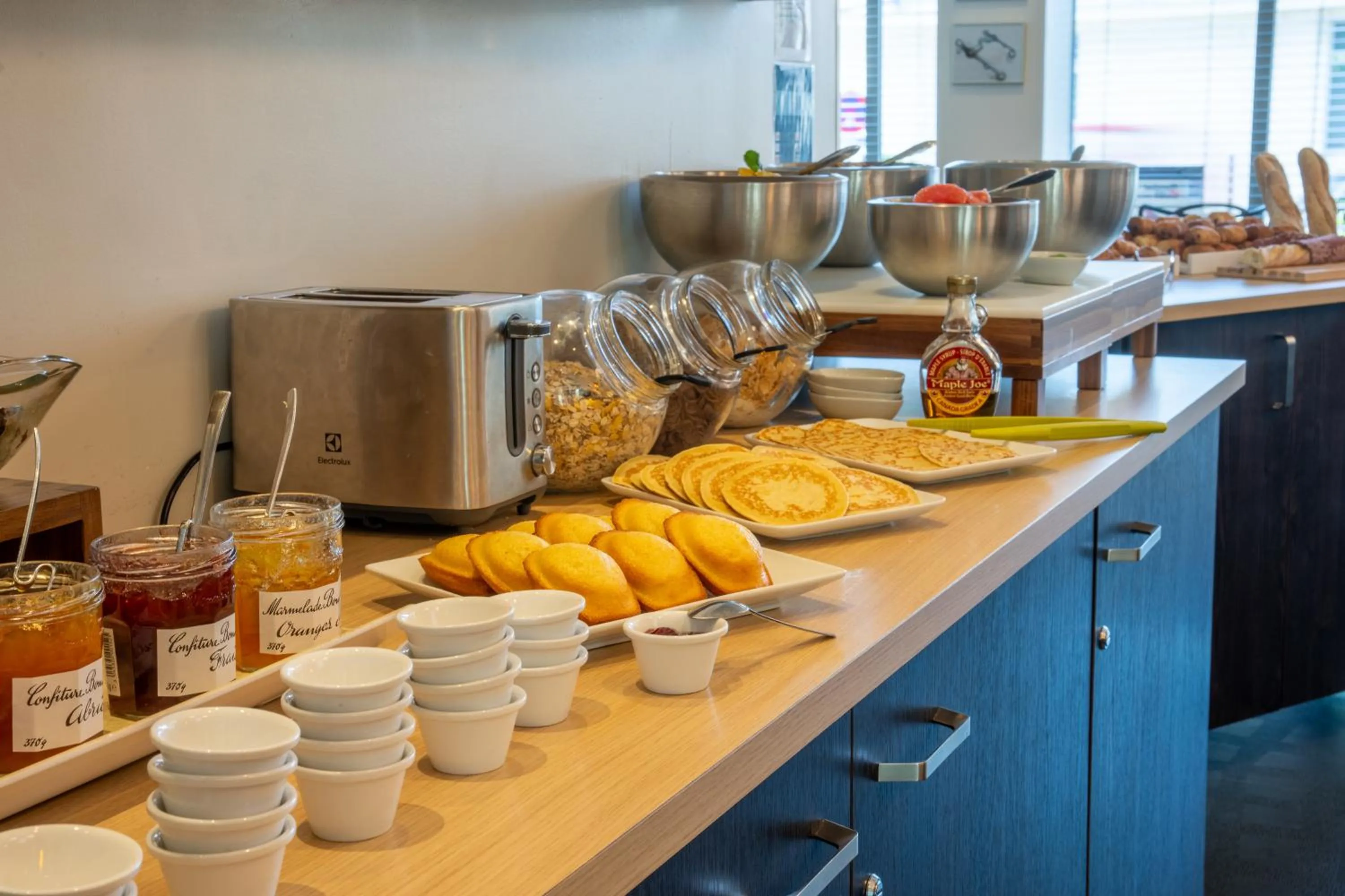 Food and drinks in ibis Styles Saumur Gare Centre