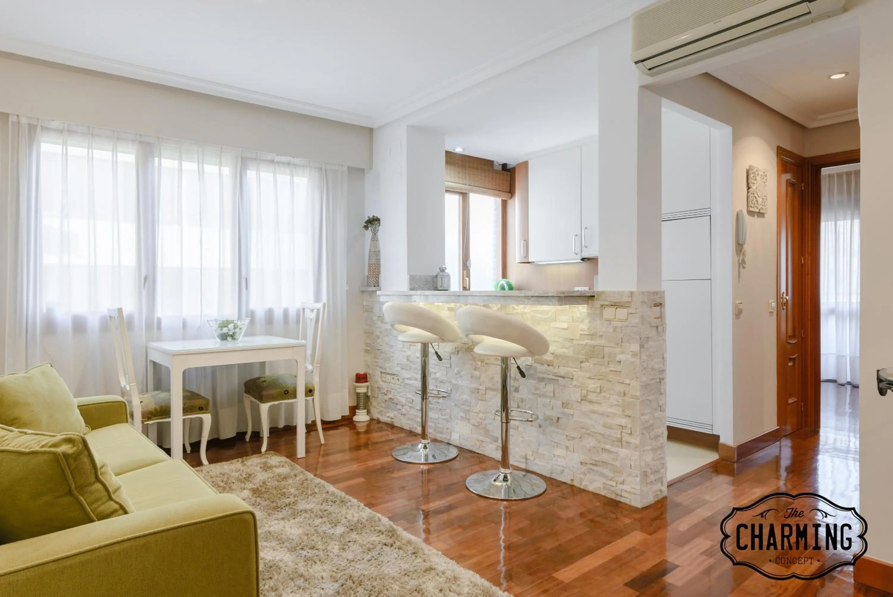 Living room in Argüelles - Apartamento acogedor para 4, AC