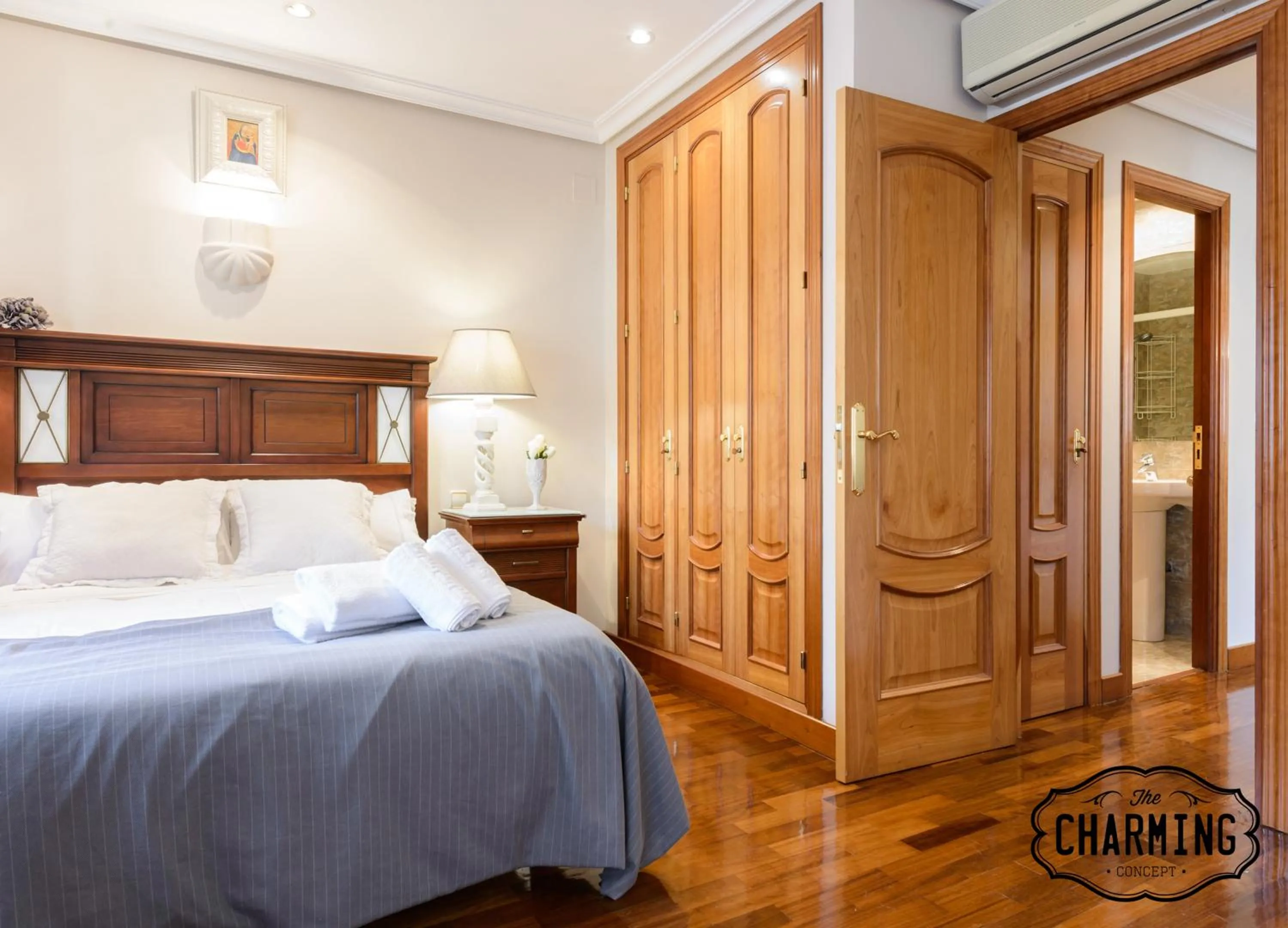 Bedroom, Bed in Argüelles - Apartamento acogedor para 4, AC
