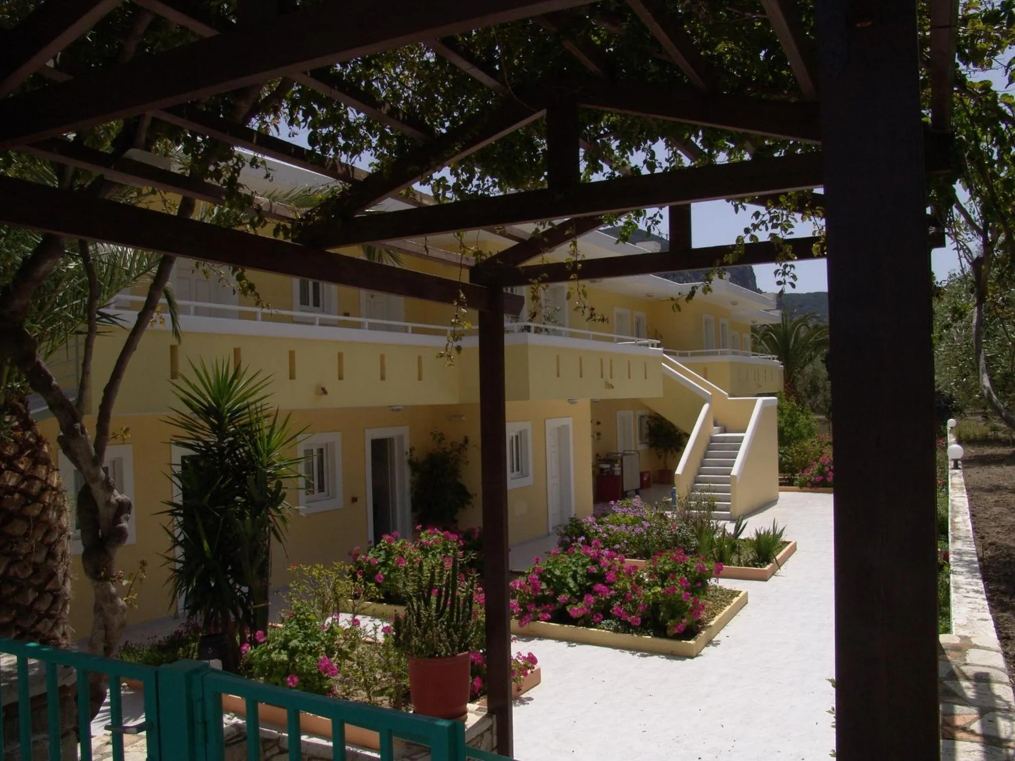 Facade/entrance in Kontessa Apartments