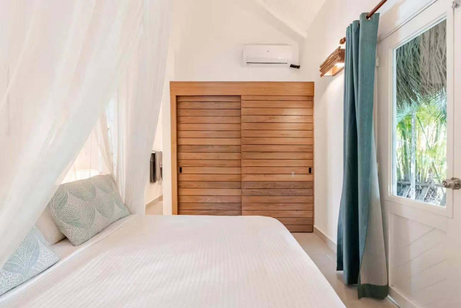 Bed in Caribbean Beach Villa Playa Bonita Las Terrenas