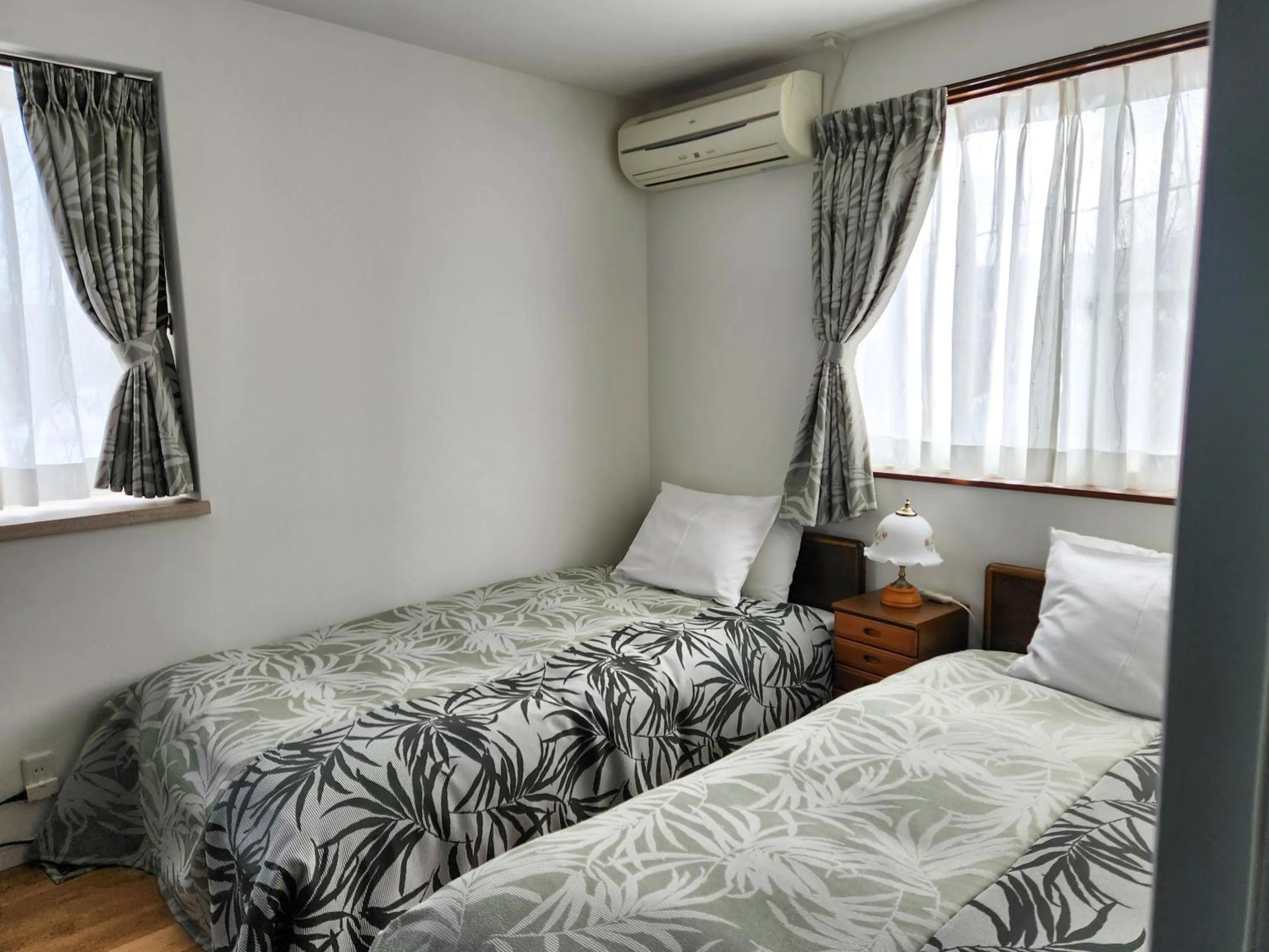 Photo of the whole room, Bed in Pension Green Lake