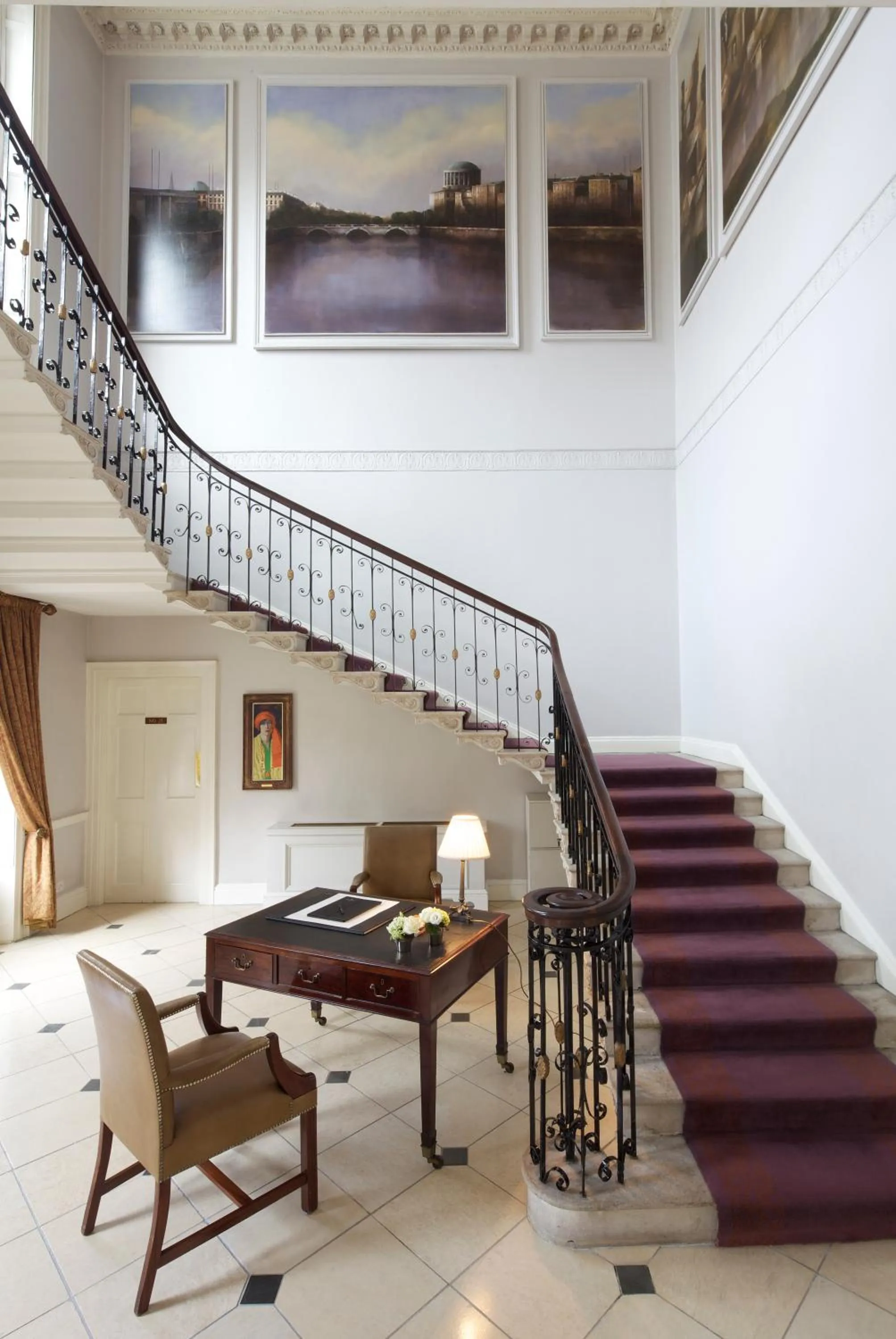 Facade/entrance in The Merrion Hotel
