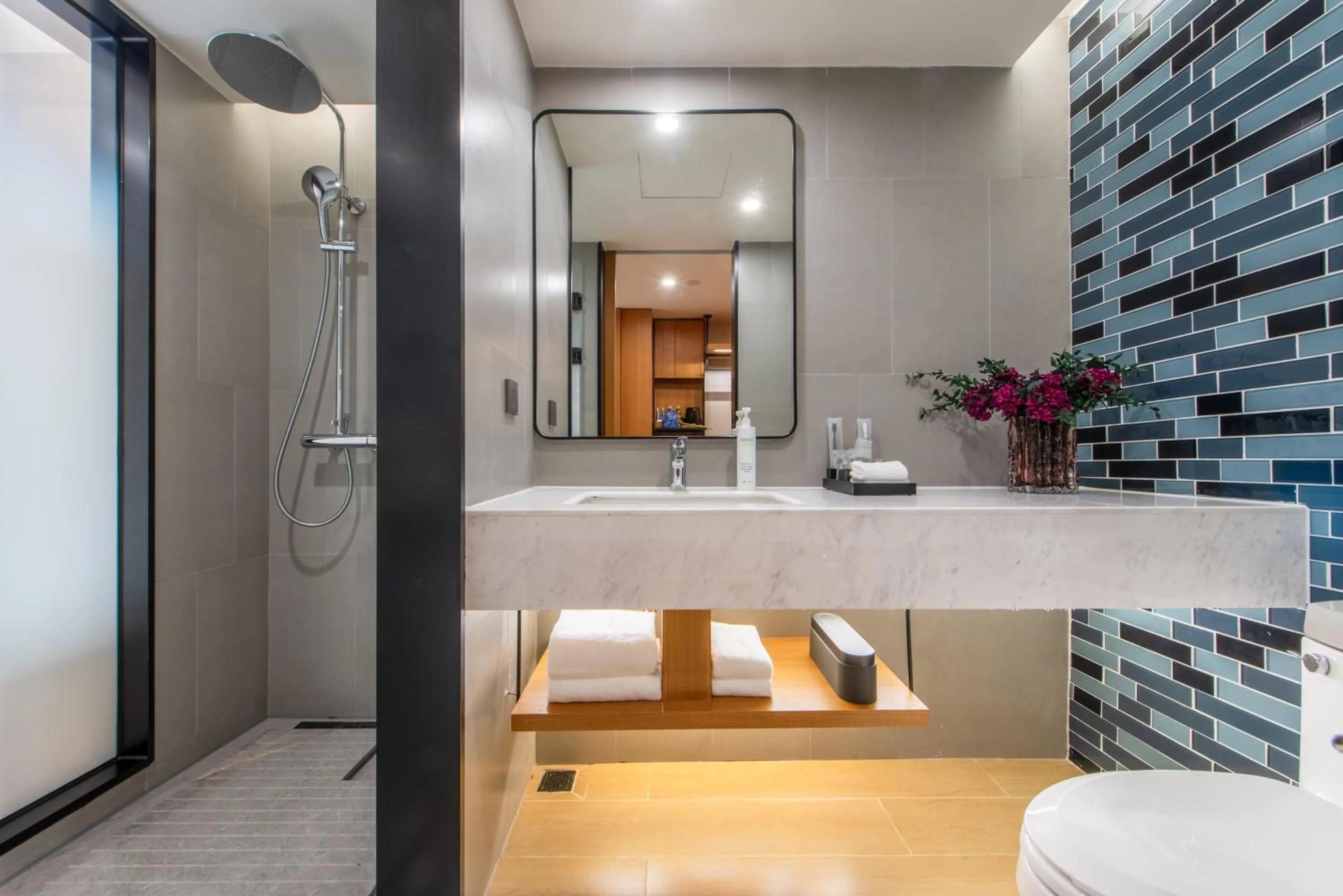 Shower in Fairfield by Marriott Guangzhou Tianhe Park