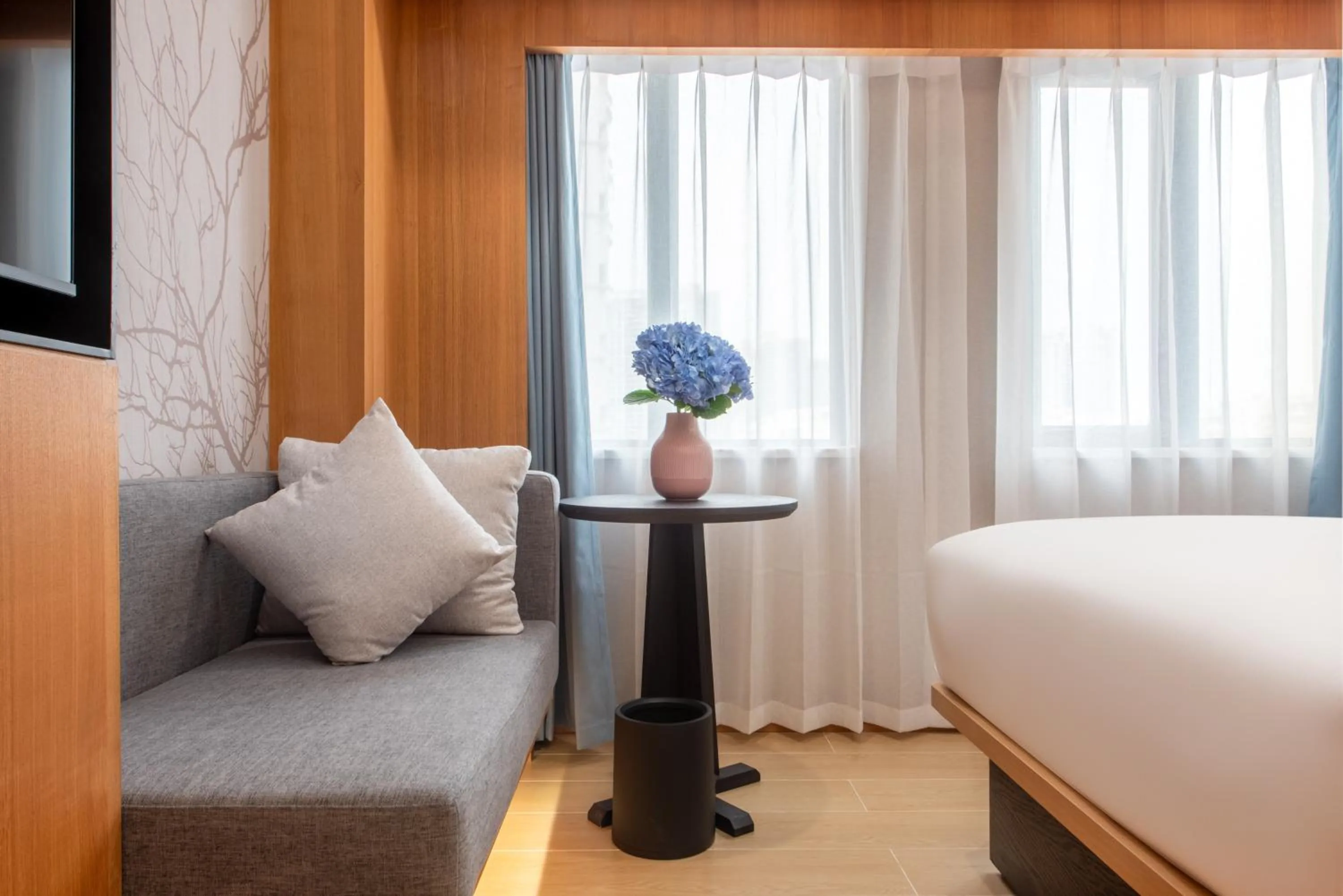 TV and multimedia, Bed in Fairfield by Marriott Guangzhou Tianhe Park