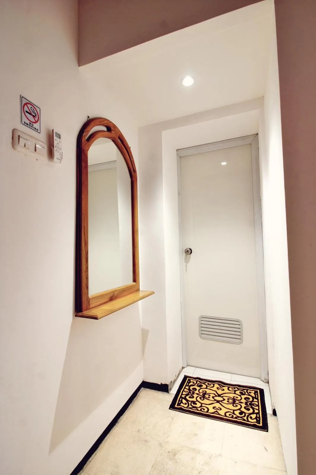 RedDoorz near Sanan Malang