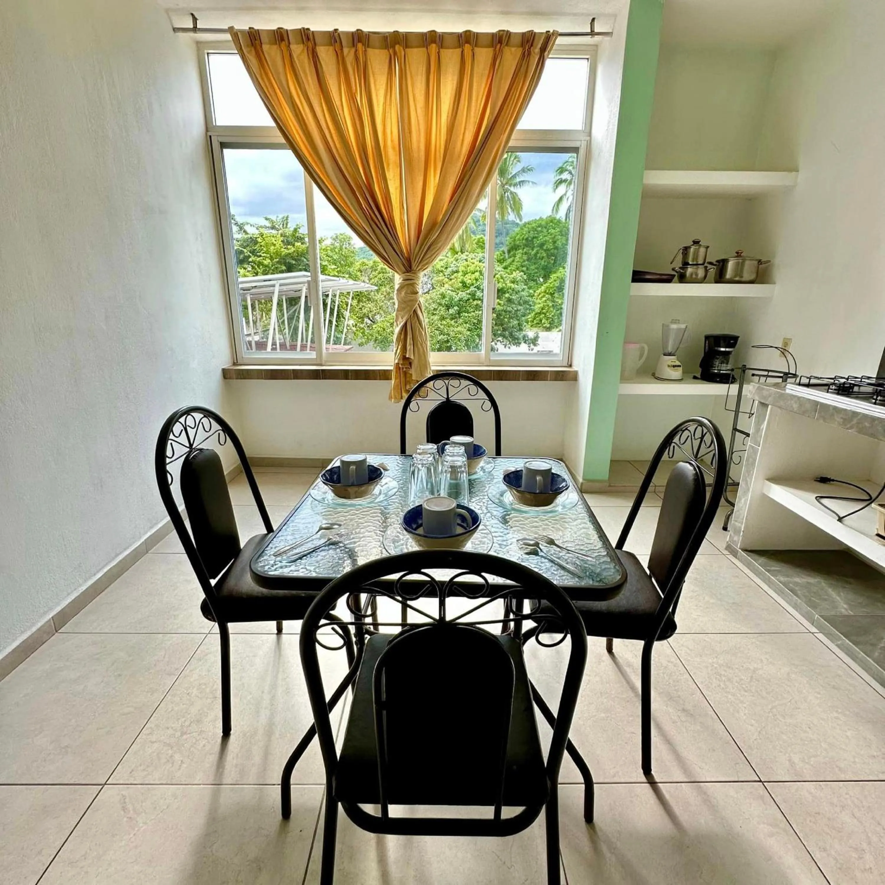 Dining area in Hotel Rega Suites Guayabitos - Family & Kitchen