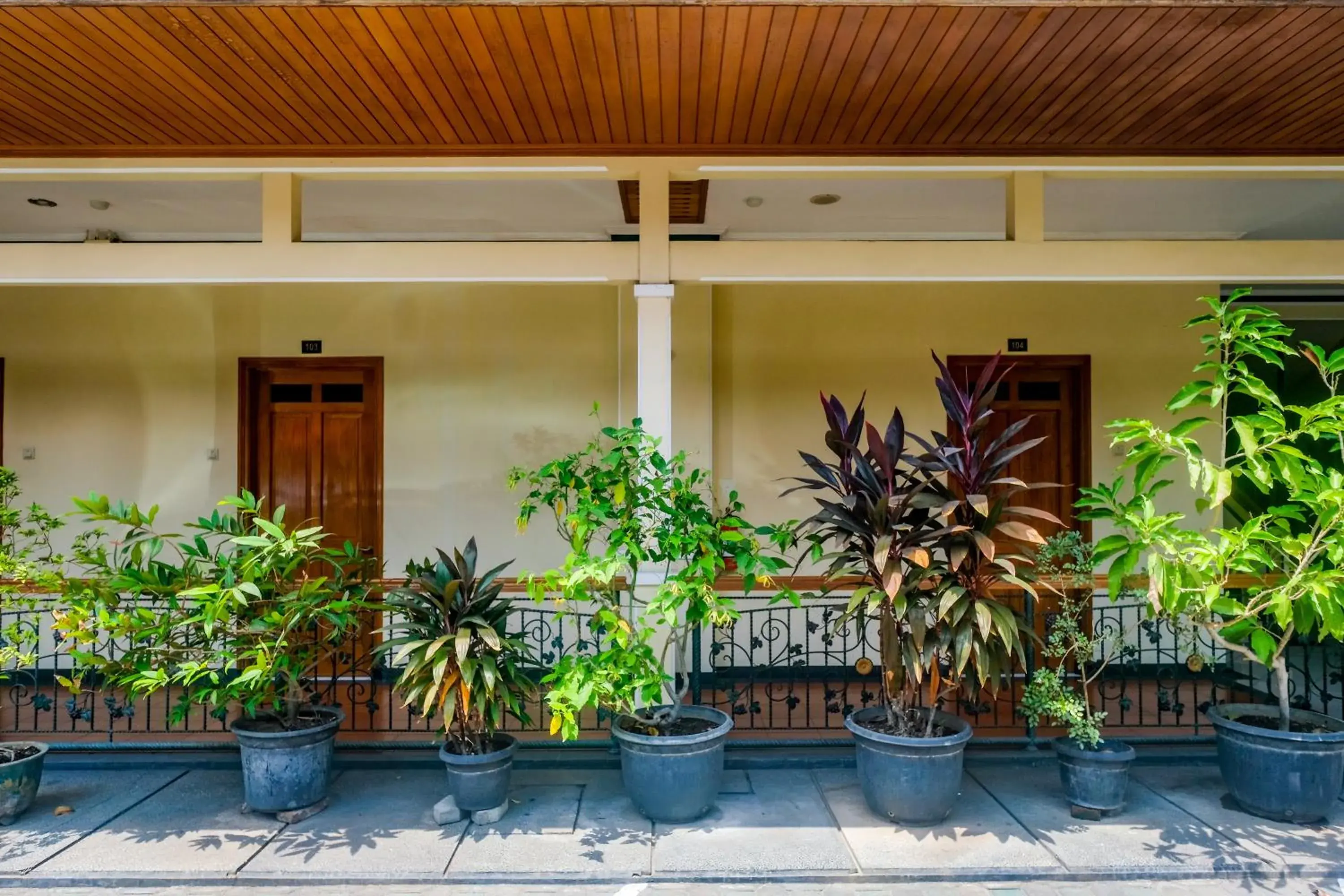 Property building in RedDoorz near XT Square Yogyakarta Property building in RedDoorz near XT Square Yogyakarta