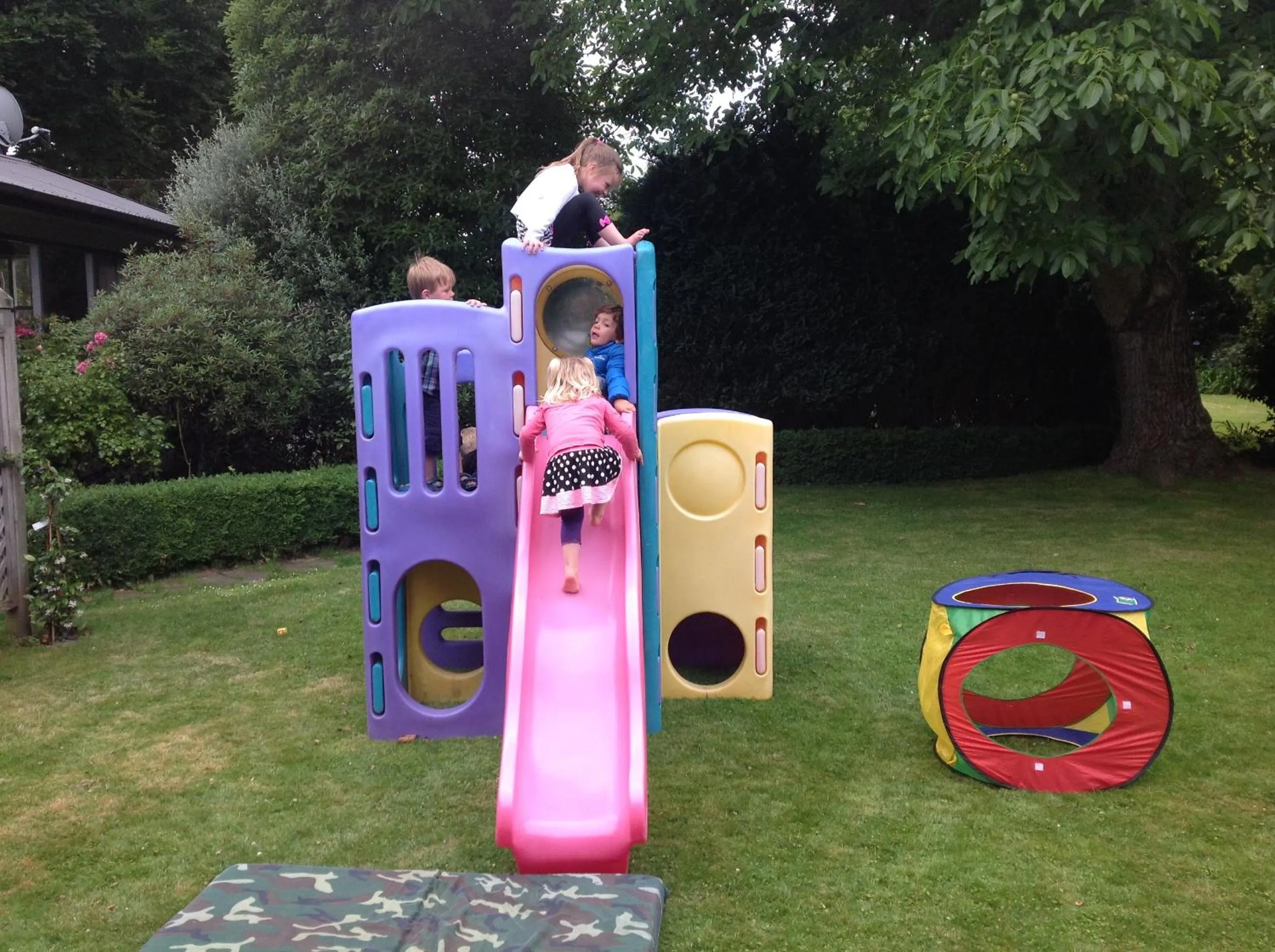 Children play ground in Walnut Grove Lodge
