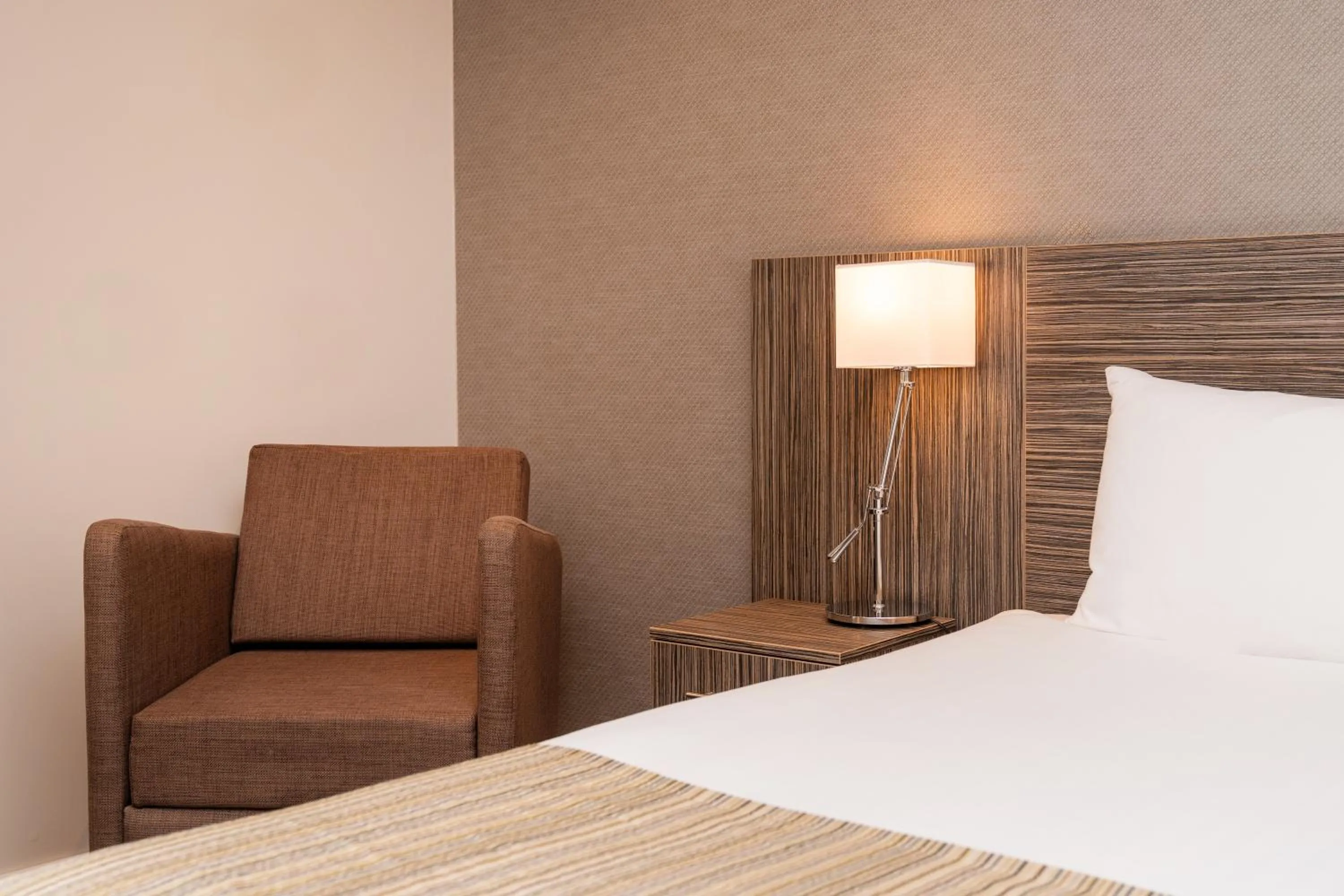 Bedroom, Bed in Holiday Inn Southend by IHG