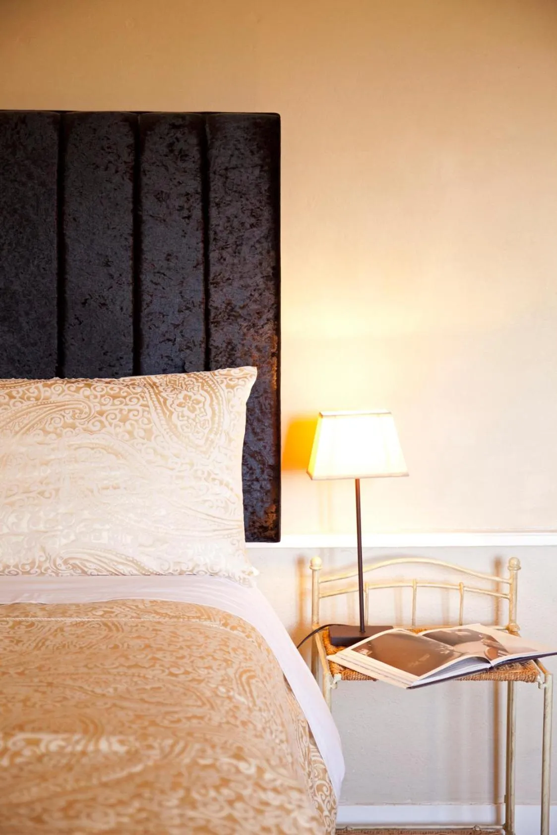 Bed in Maison Bellachonne