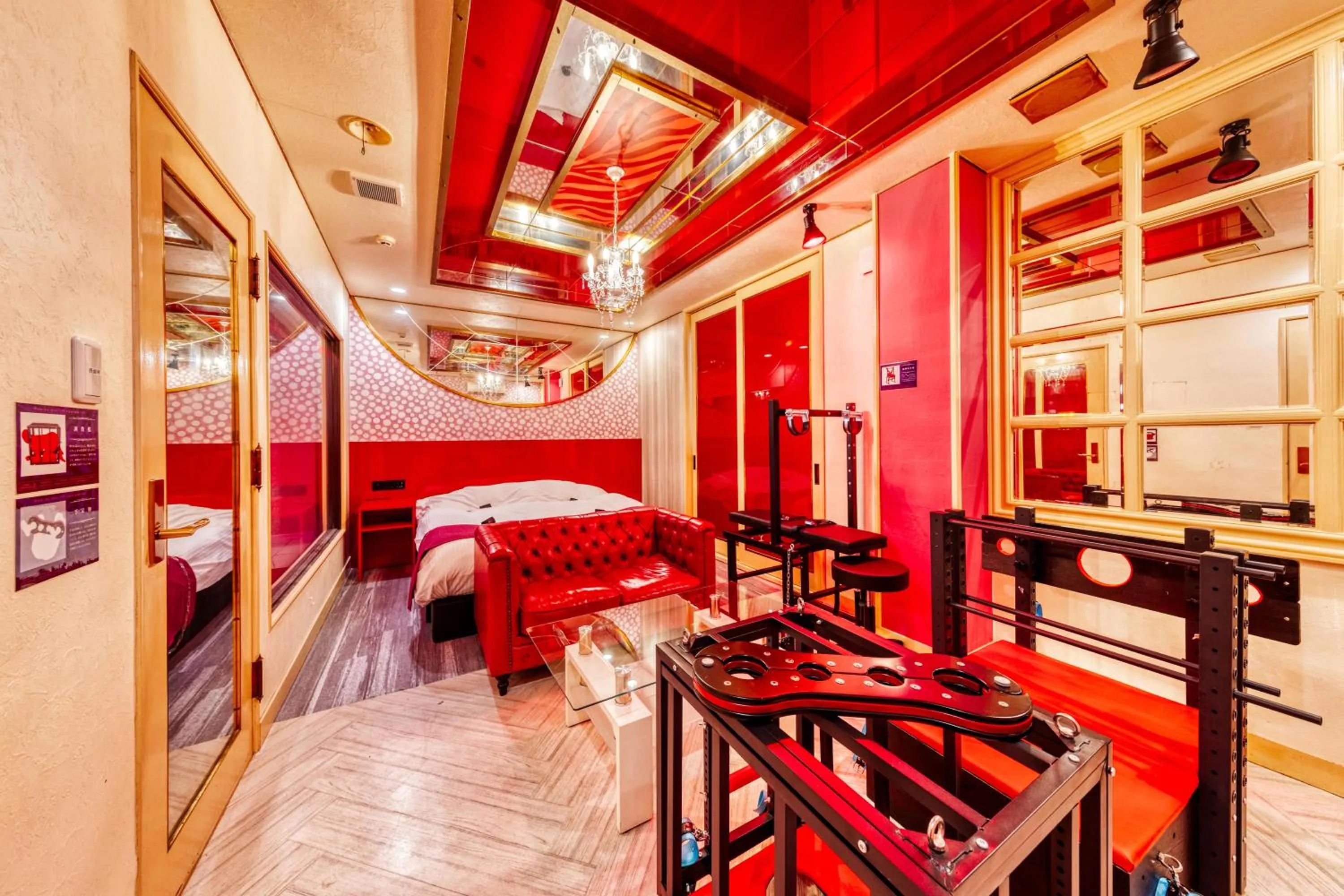 Bed in HOTEL ABnormal (Adult Only)