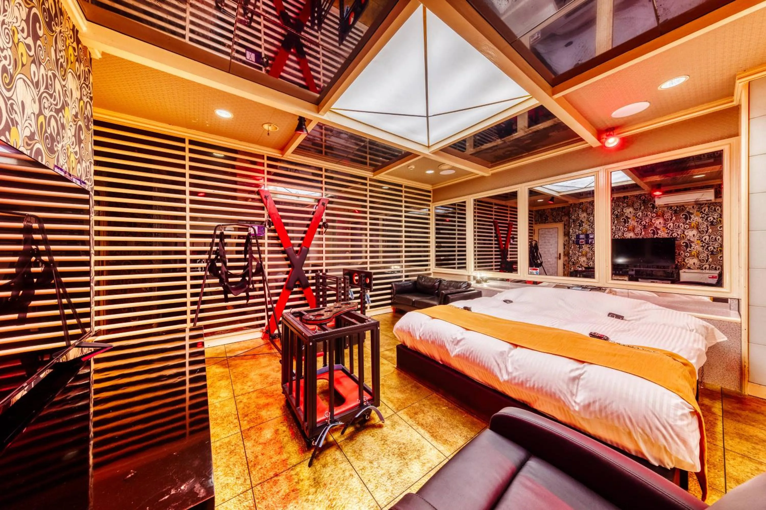 Bed in HOTEL ABnormal (Adult Only)