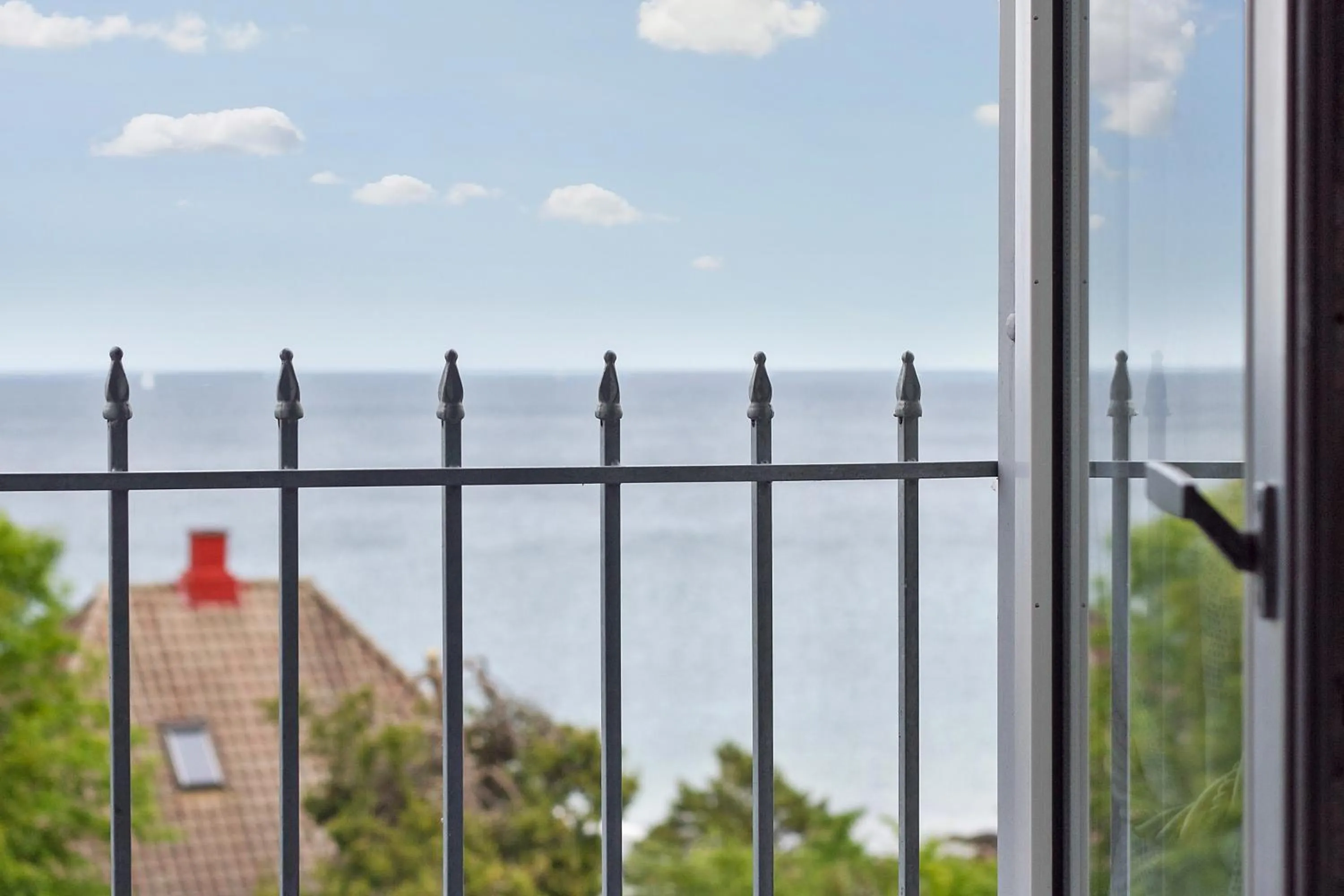 Sea view in Sandkaas Badehotel