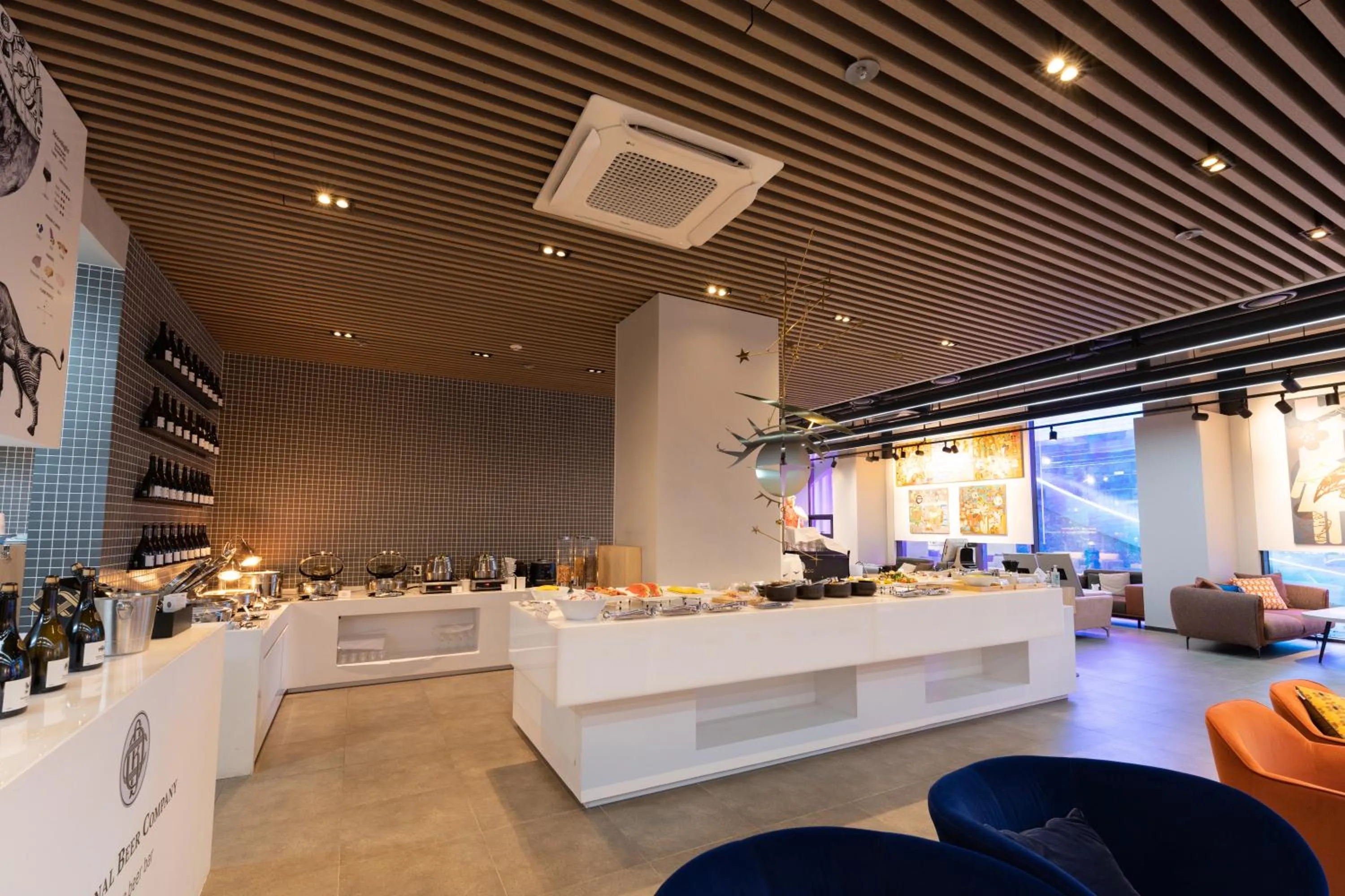 Buffet breakfast in Aiden by Best Western Cheongdam