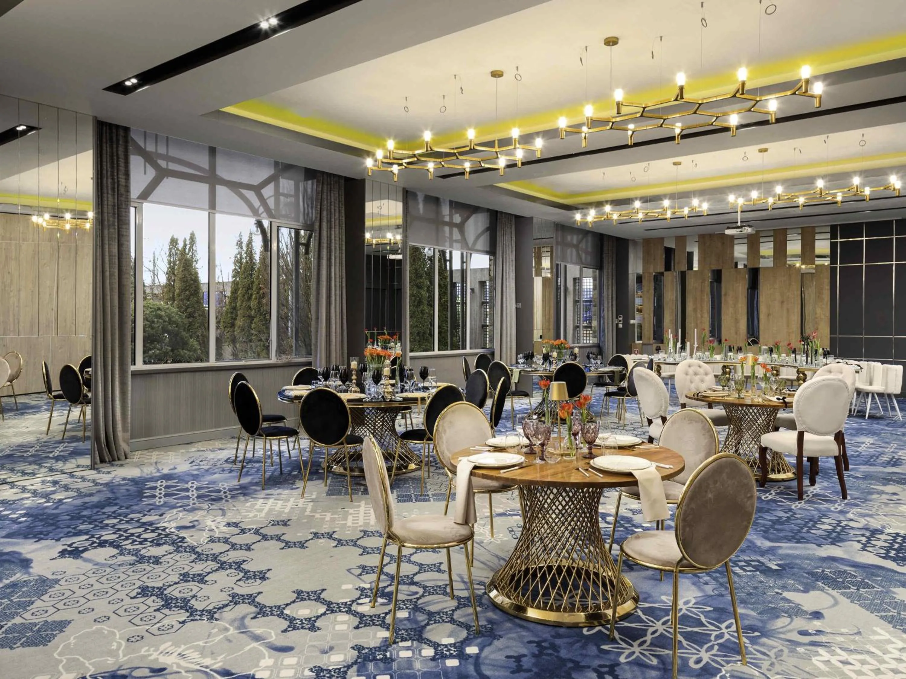 Restaurant/places to eat in Mercure Sibiu Airport