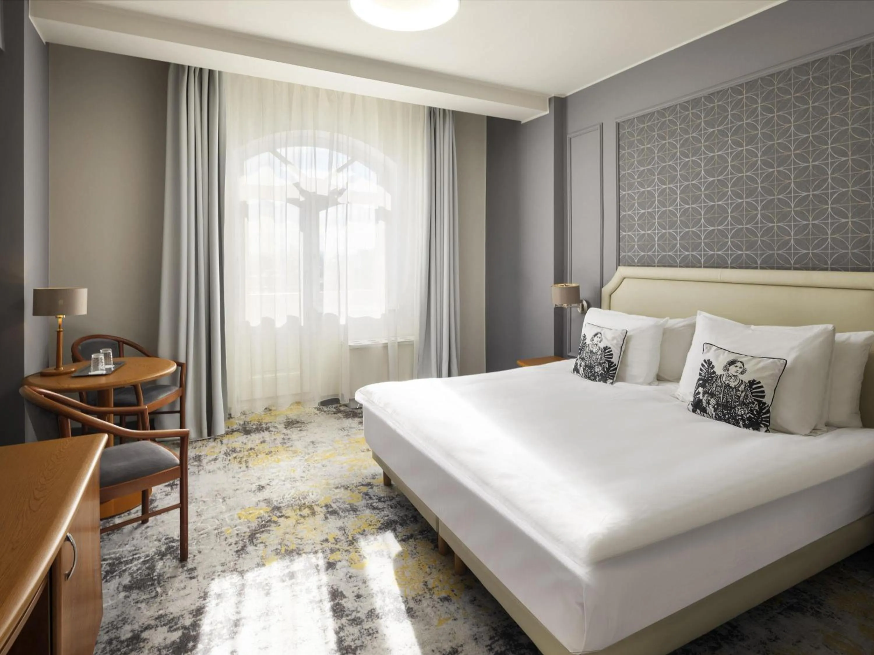 Bedroom, Bed in Mercure Sibiu Airport