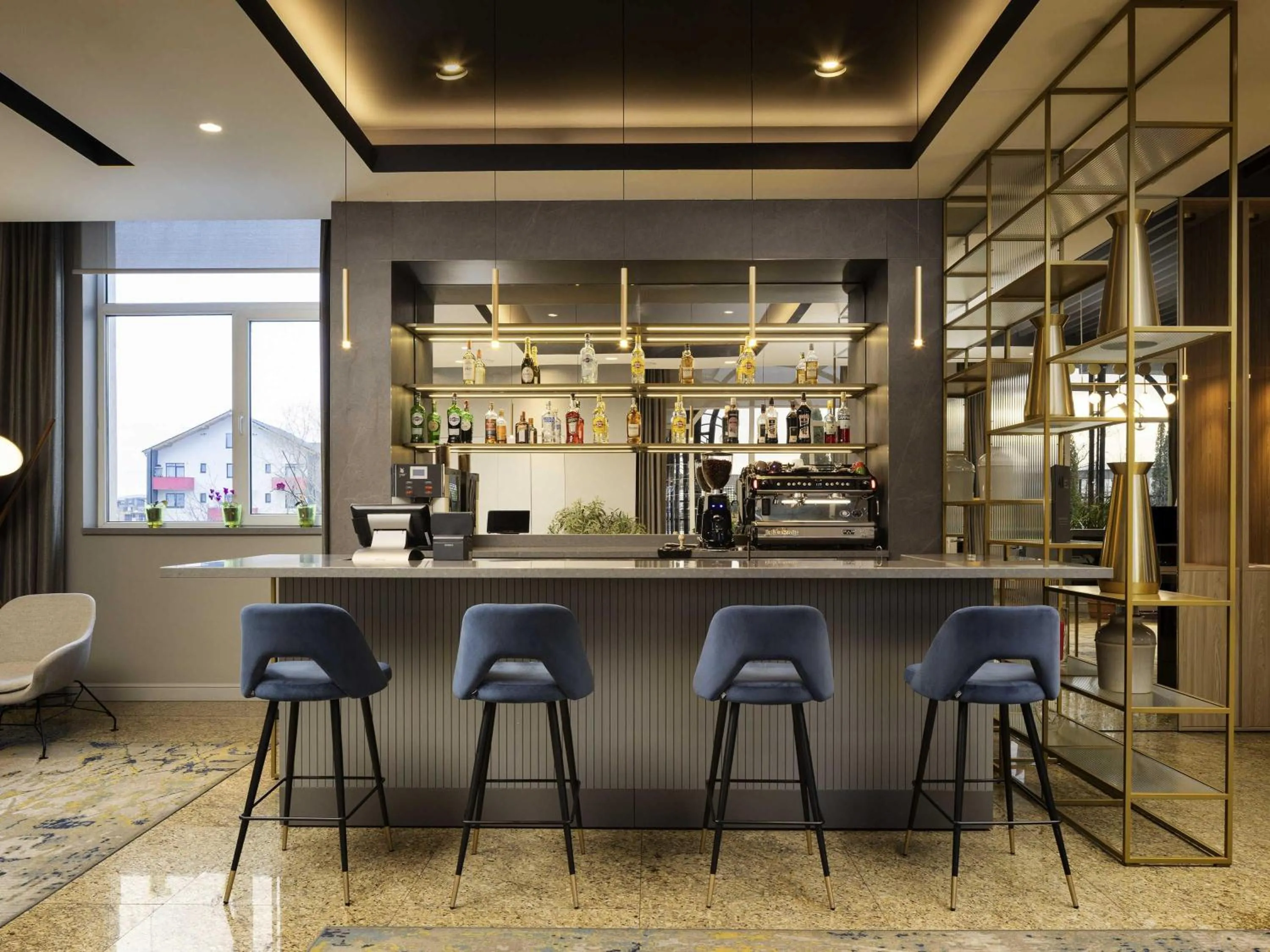 Lounge or bar in Mercure Sibiu Airport