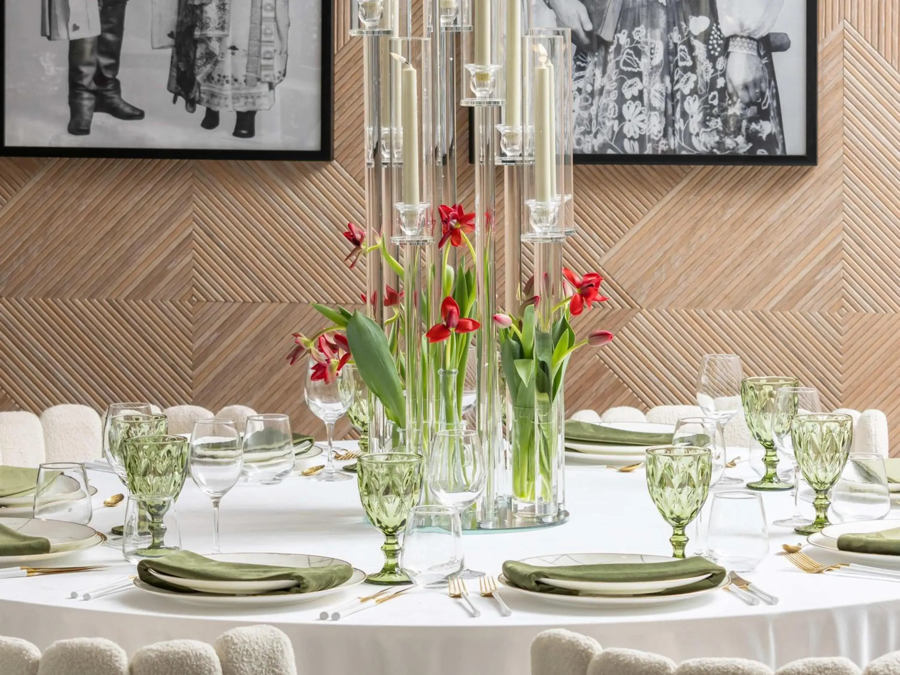 Restaurant/places to eat in Mercure Sibiu Airport Restaurant/places to eat in Mercure Sibiu Airport