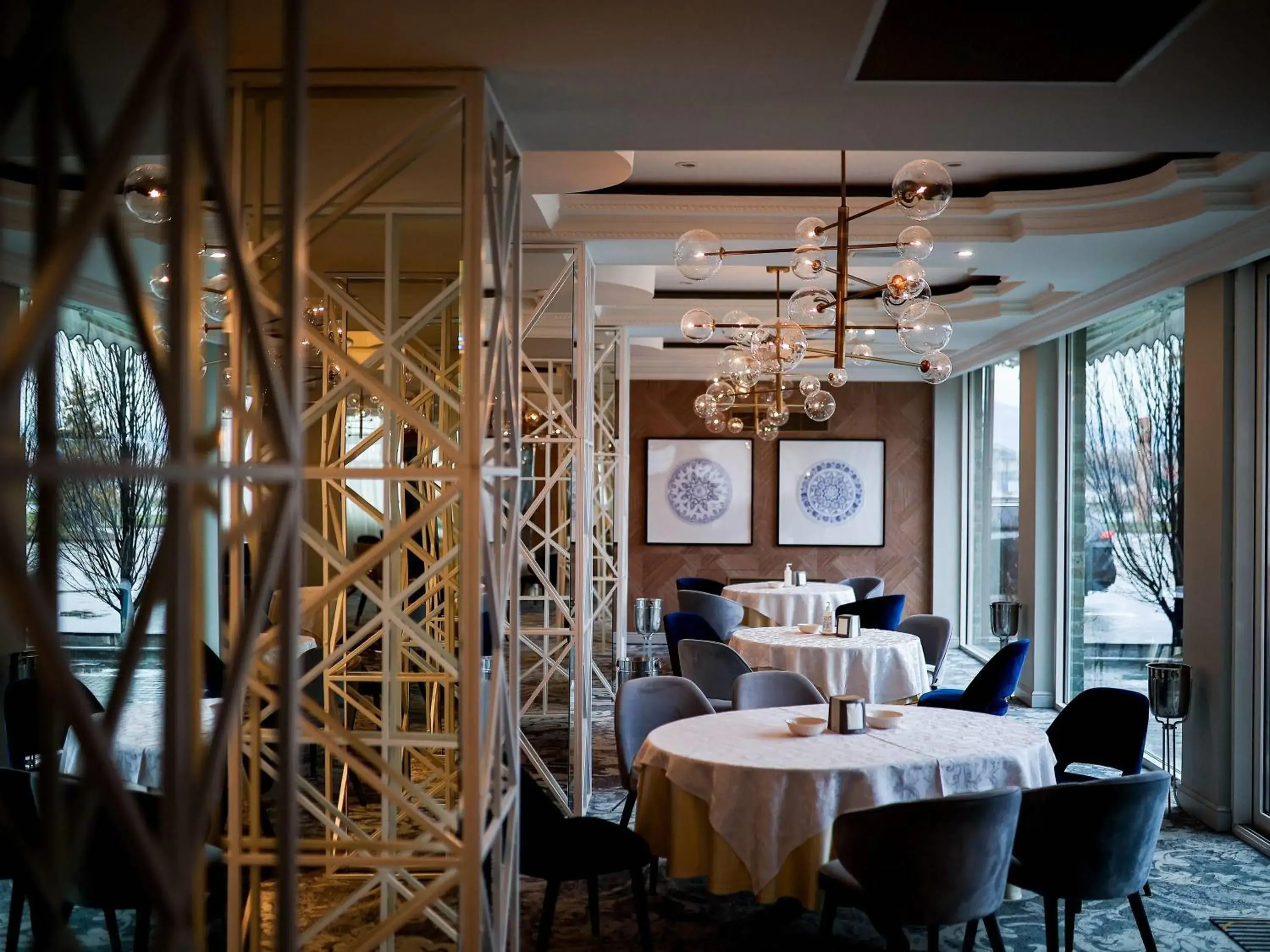 Restaurant/places to eat in Mercure Sibiu Airport Restaurant/places to eat in Mercure Sibiu Airport