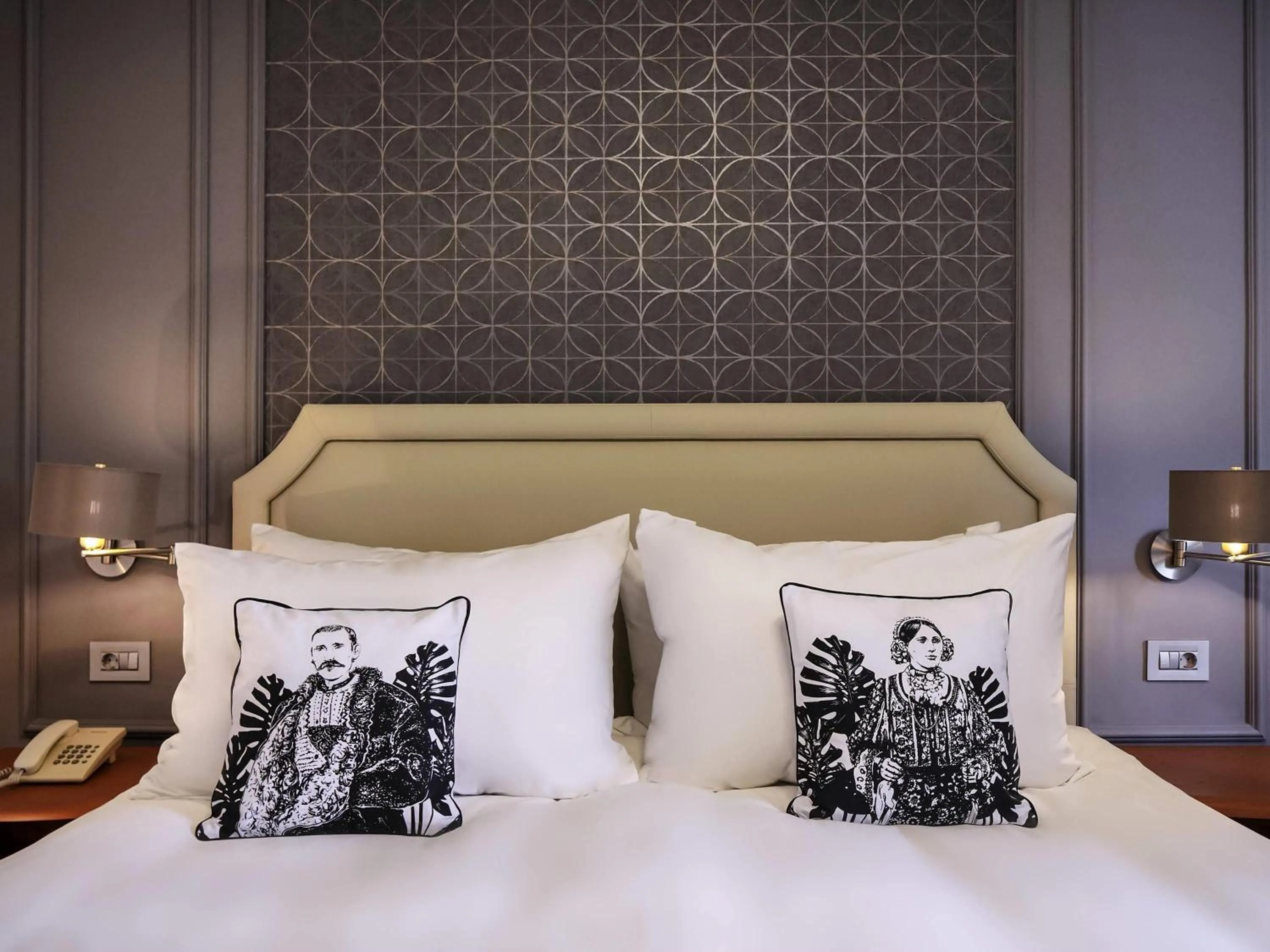 Bedroom, Bed in Mercure Sibiu Airport