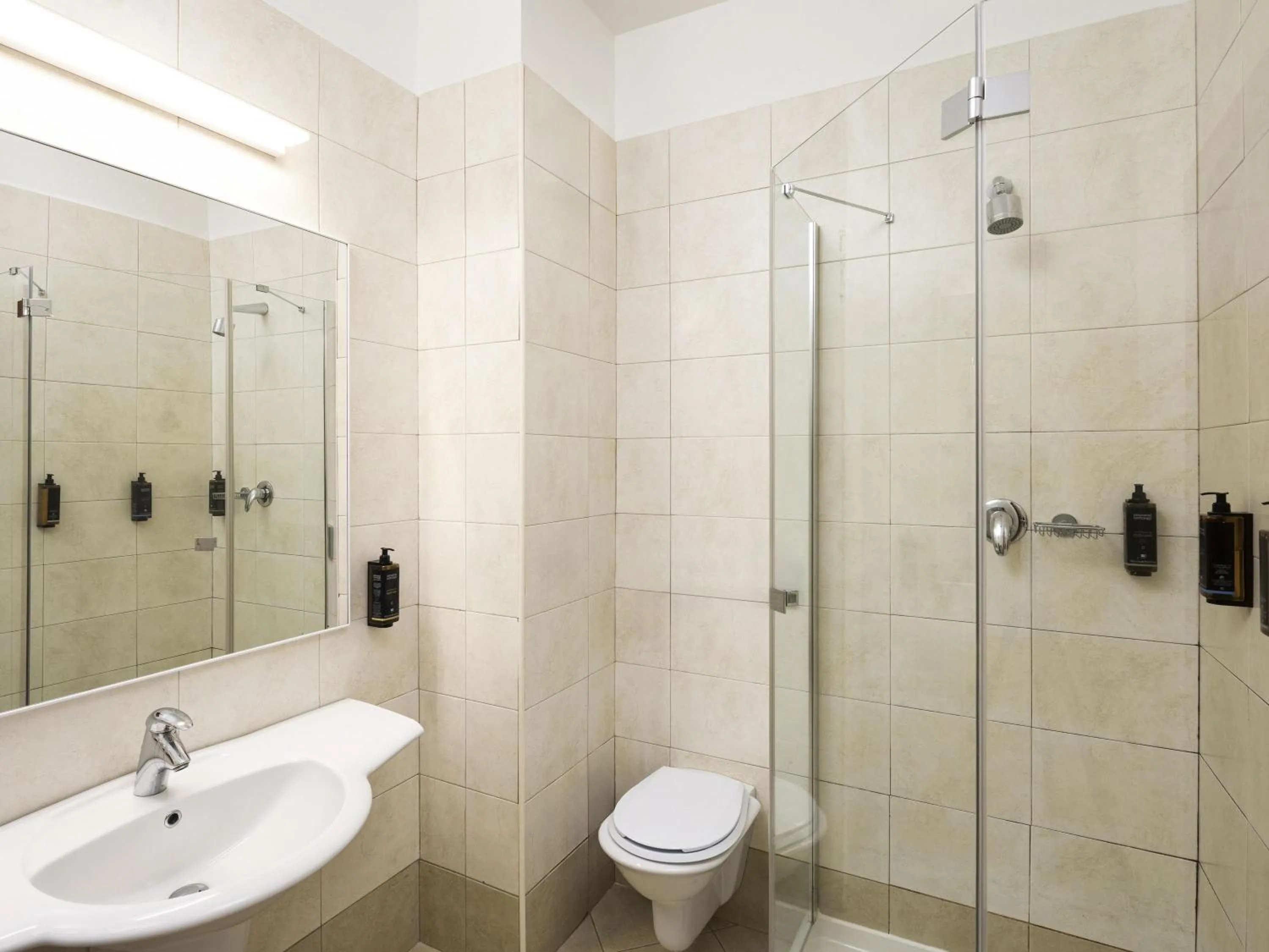 Bedroom in Mercure Sibiu Airport