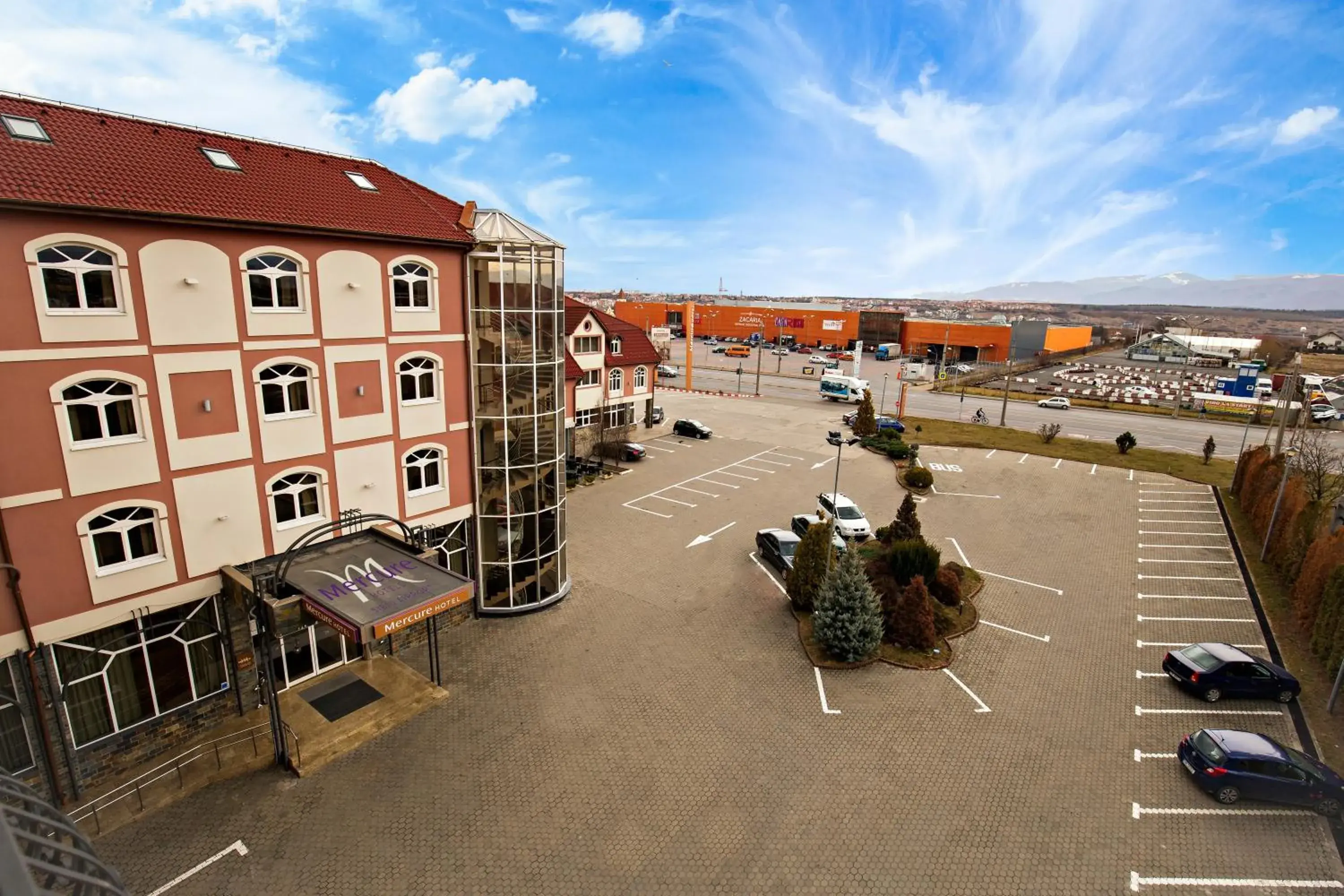 Property building in Mercure Sibiu Airport Property building in Mercure Sibiu Airport